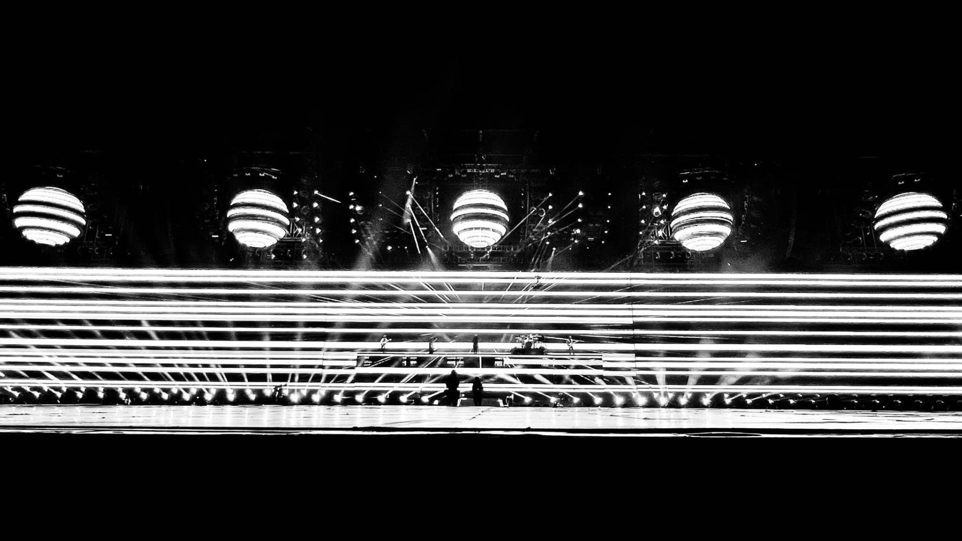 London Design Awards Winner - MAYDAY #5525 LIVE TOUR