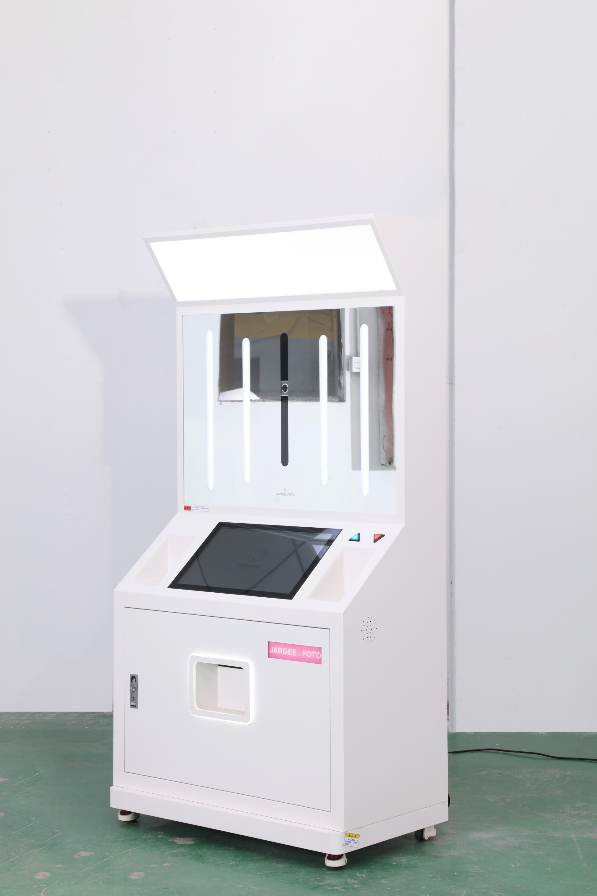 London Design Awards Winner - Single screen photo booth