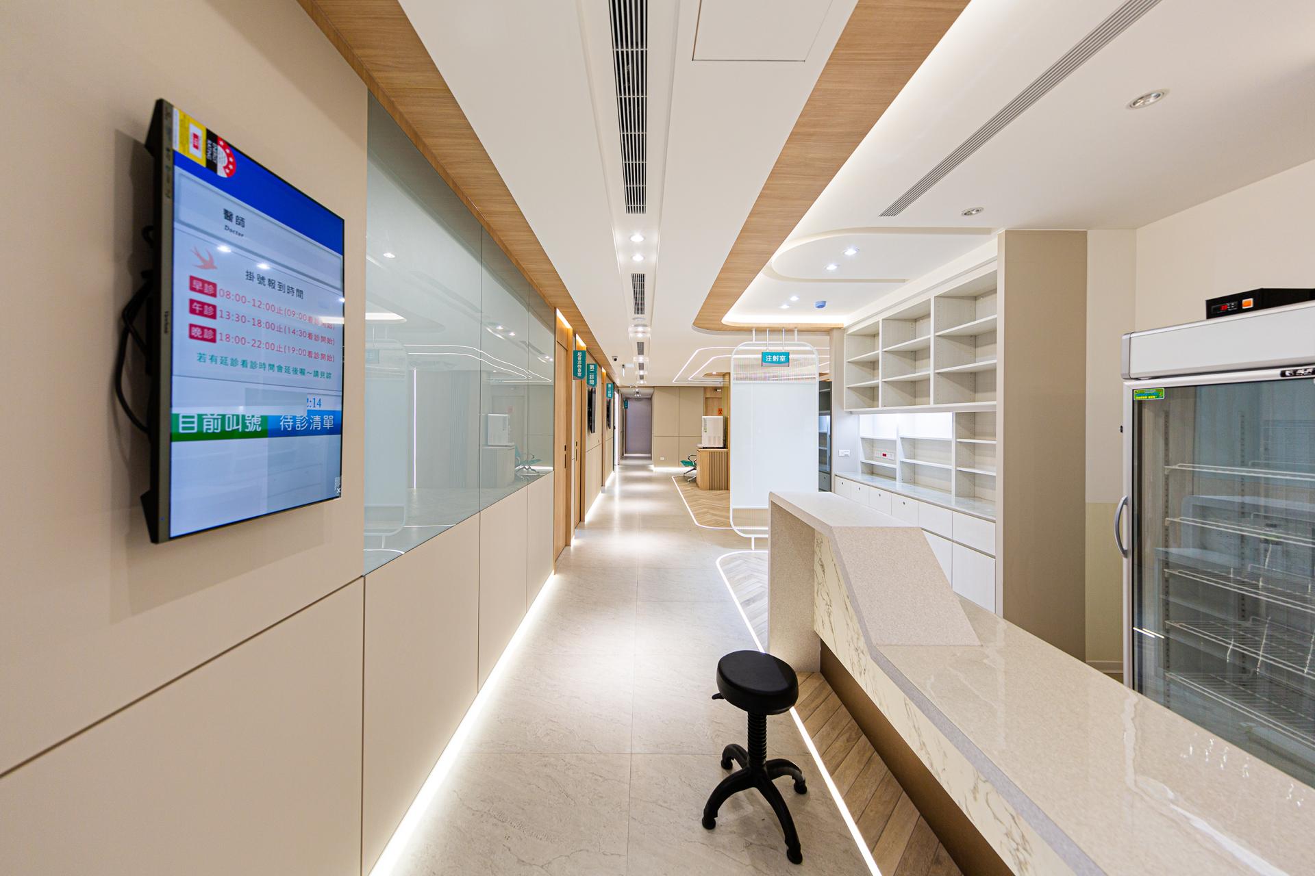 London Design Awards Winner - United Safety Clinic