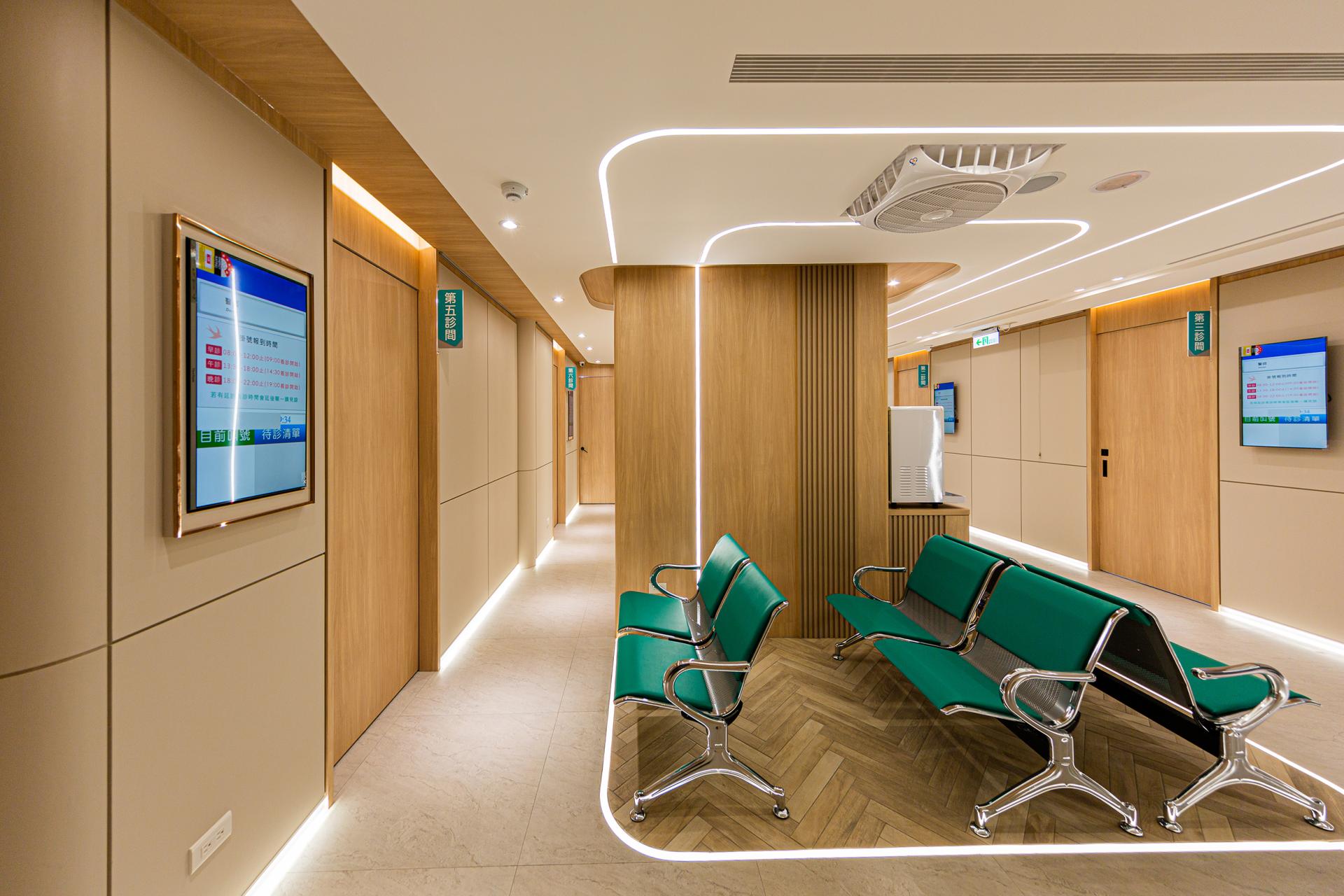 London Design Awards Winner - United Safety Clinic