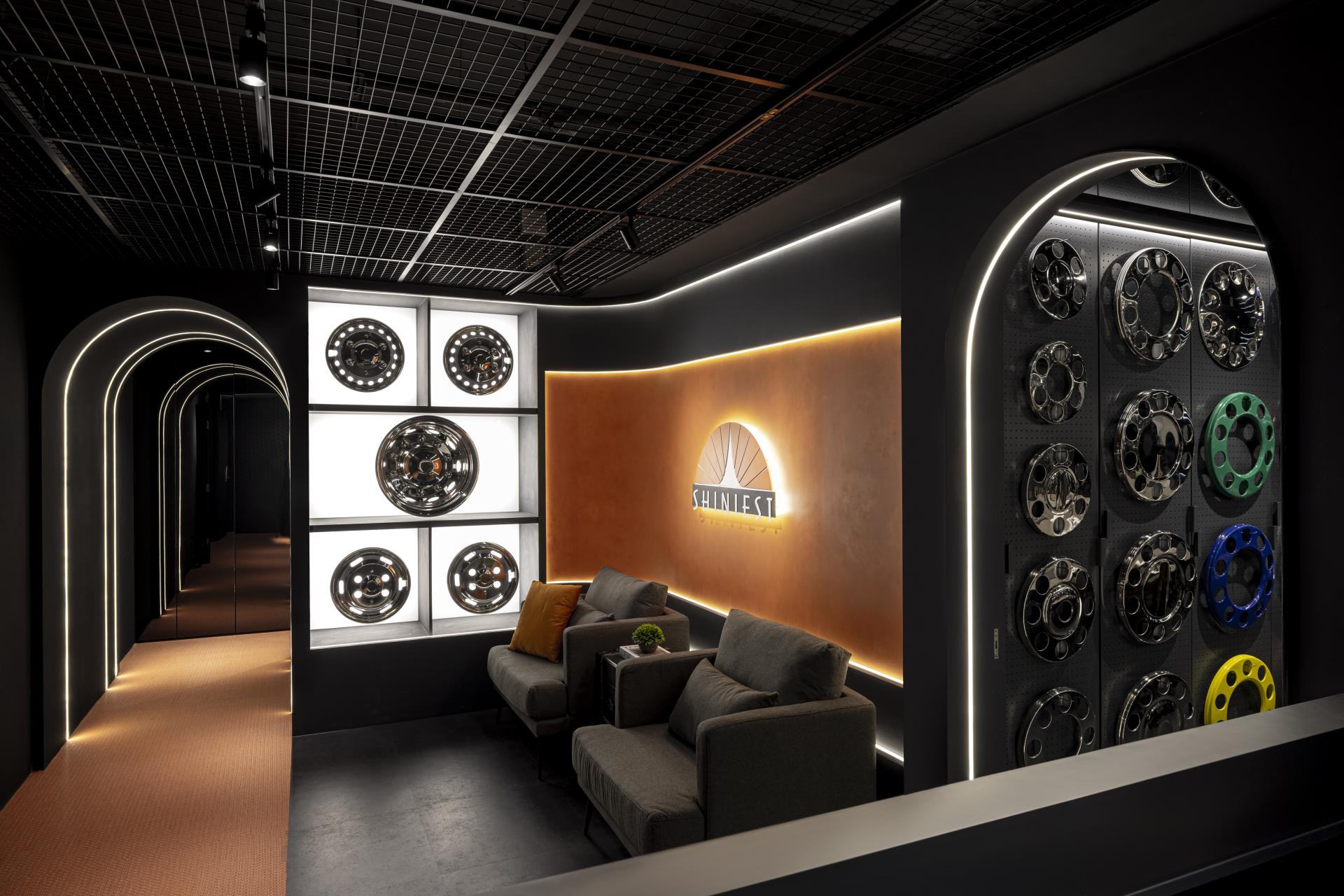 London Design Awards Winner - Steel Orange Realm