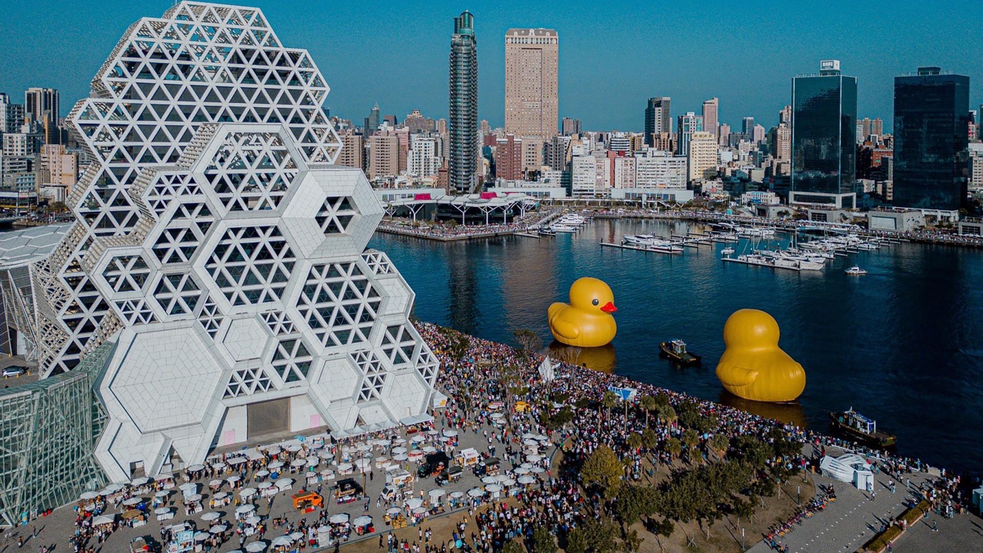 London Design Awards Winner - 2024 Kaohsiung Wonderland- Rubber Duck