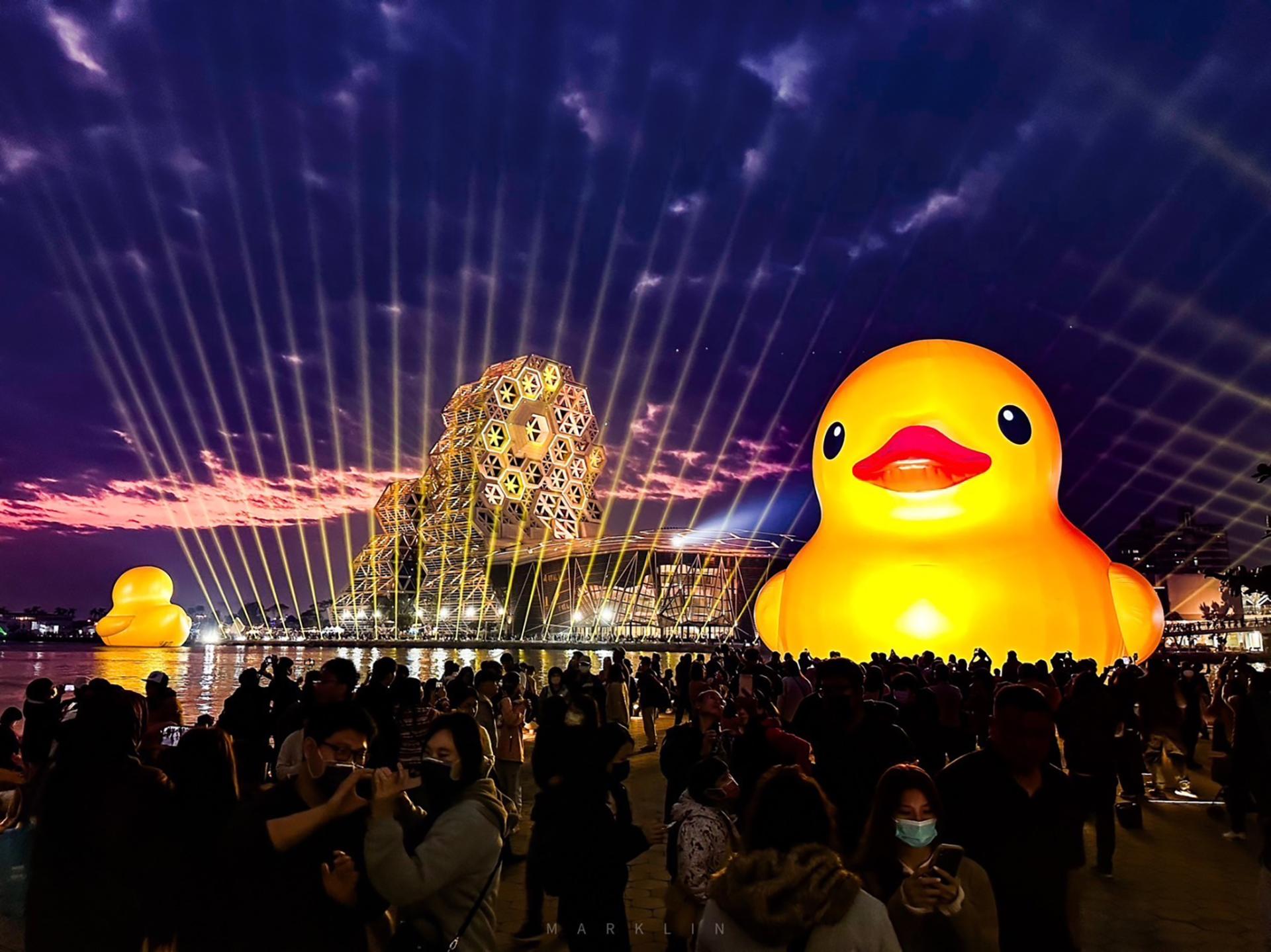 London Design Awards Winner - 2024 Kaohsiung Wonderland- Rubber Duck