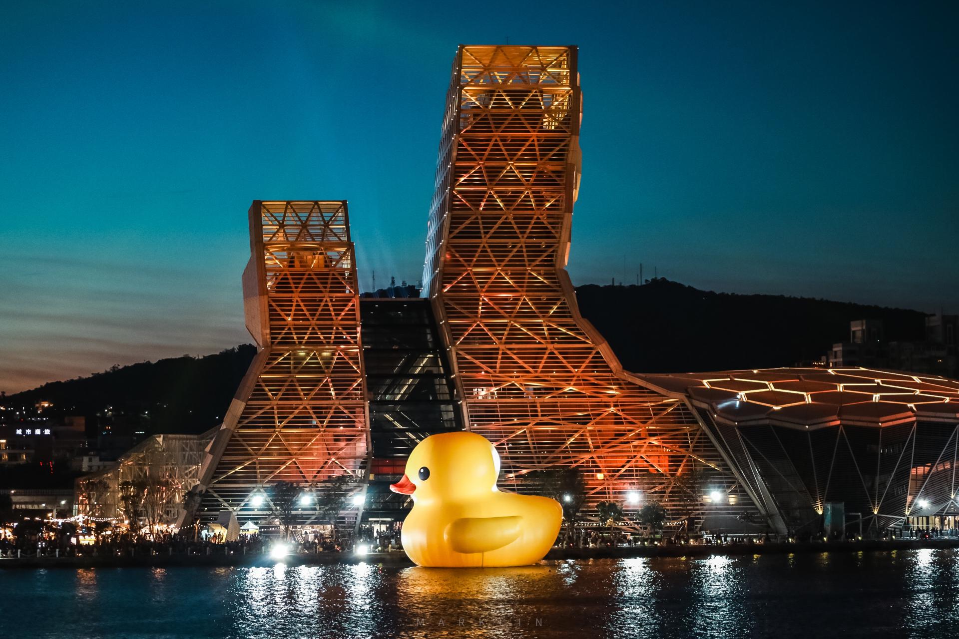 London Design Awards Winner - 2024 Kaohsiung Wonderland- Rubber Duck