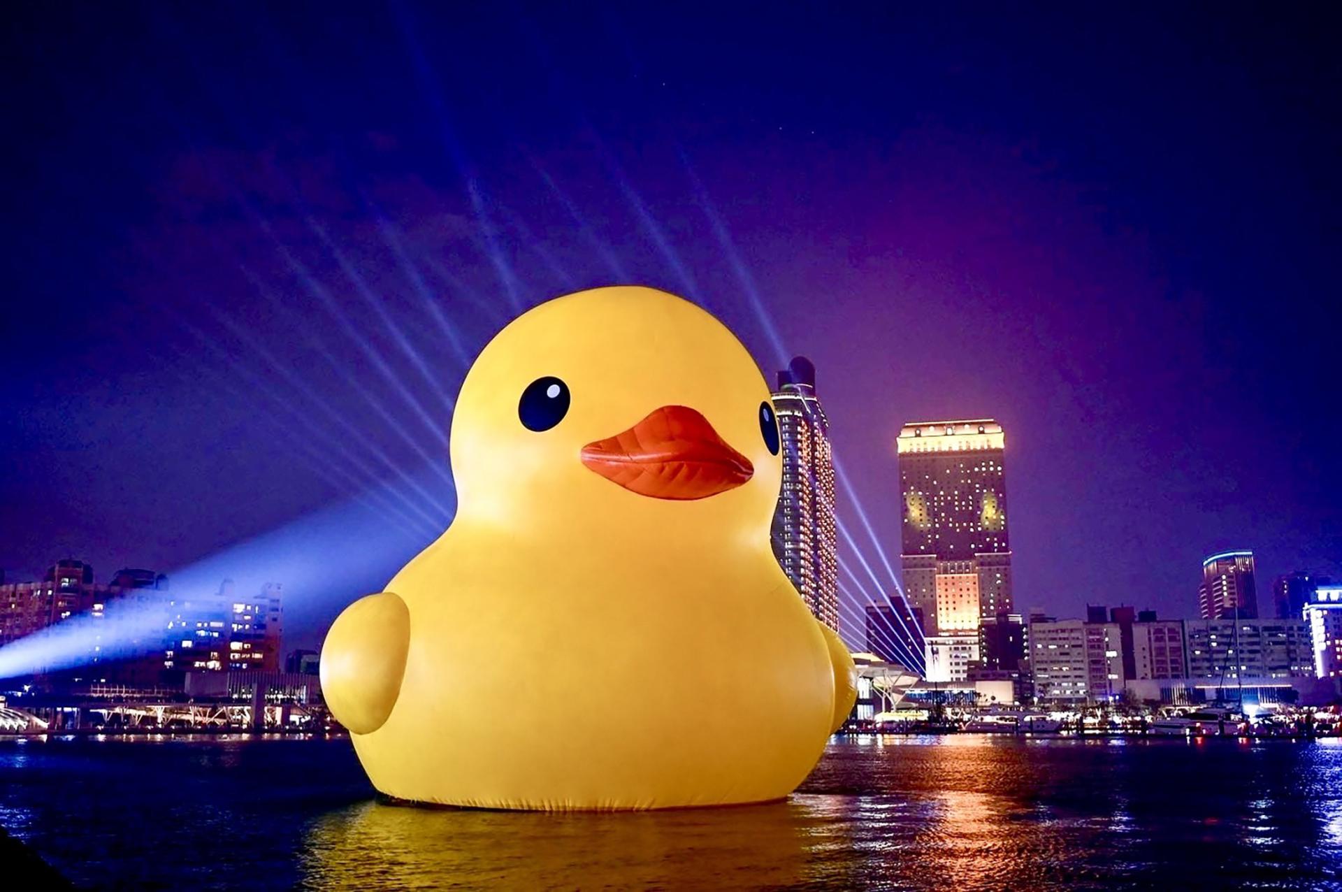 London Design Awards Winner - 2024 Kaohsiung Wonderland- Rubber Duck