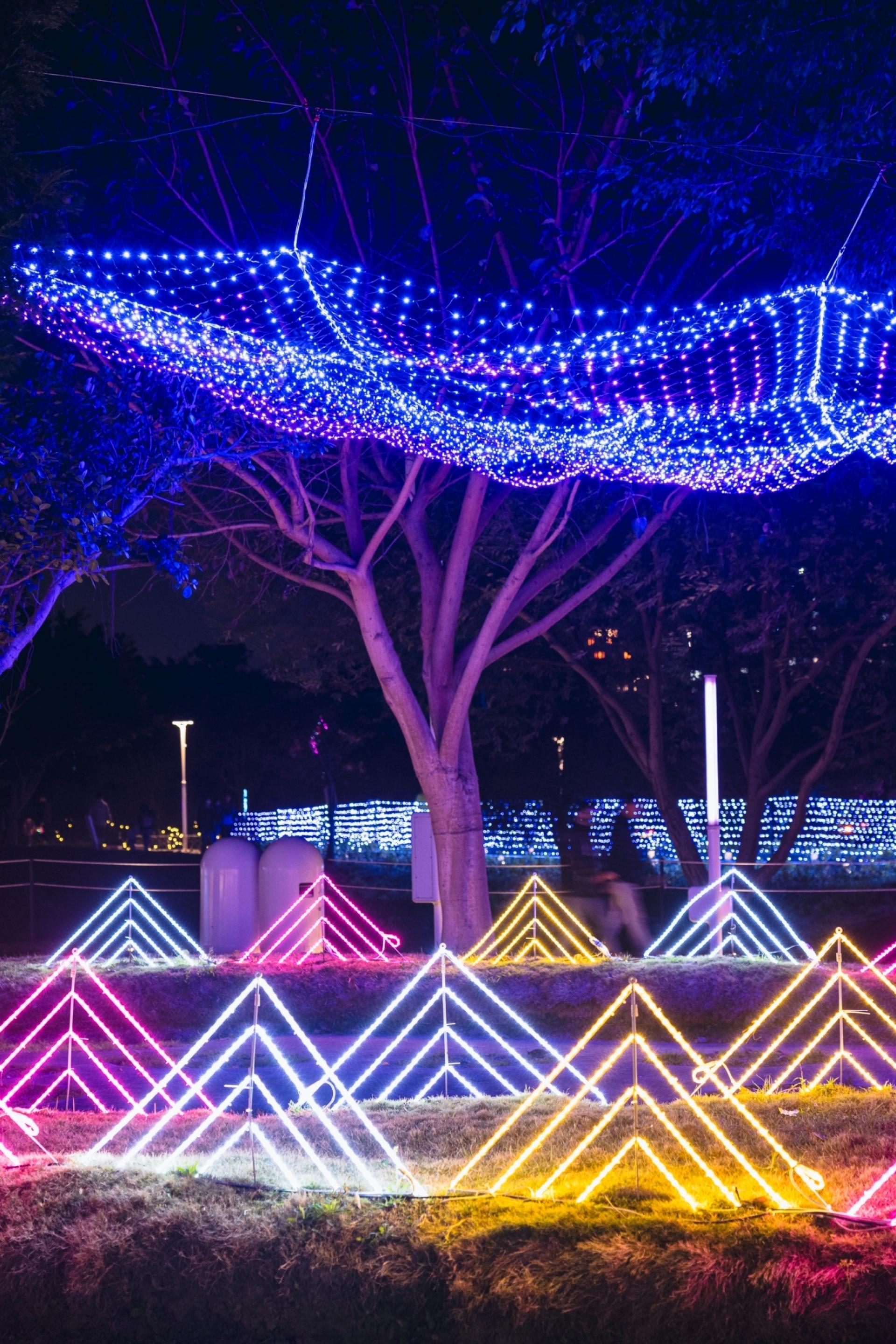 London Design Awards Winner - 2024 Central Taiwan Lantern Festival - Fantasy Reading World