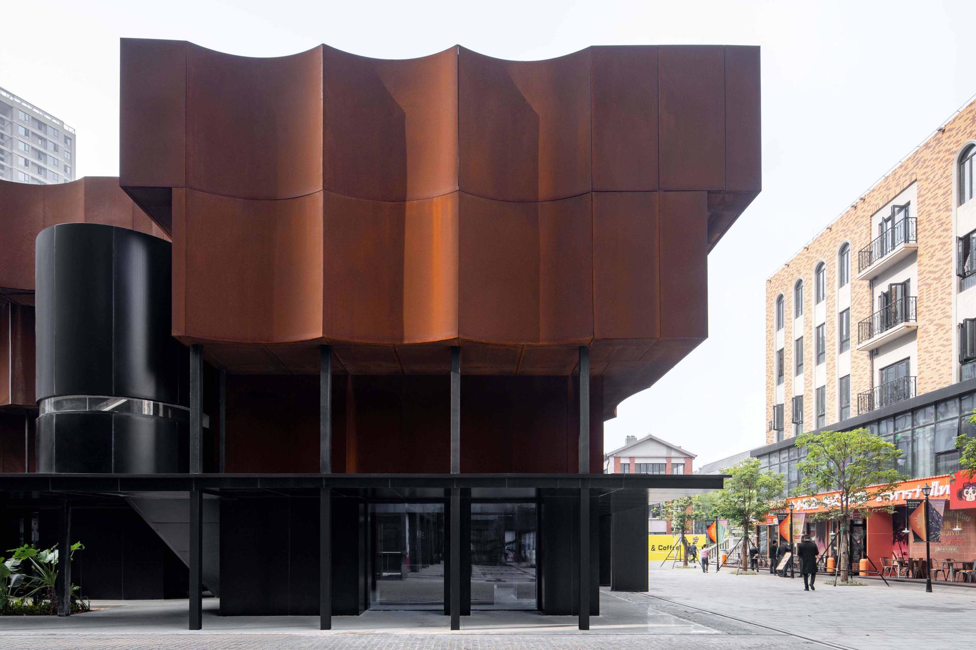 London Design Awards Winner - apm: Art Gallery in the community