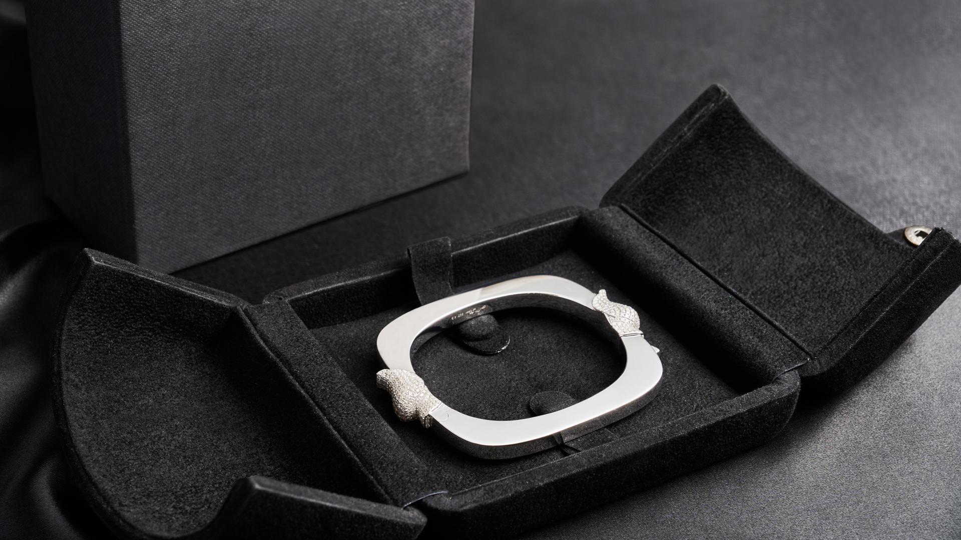 London Design Awards Winner - Dragon Totem