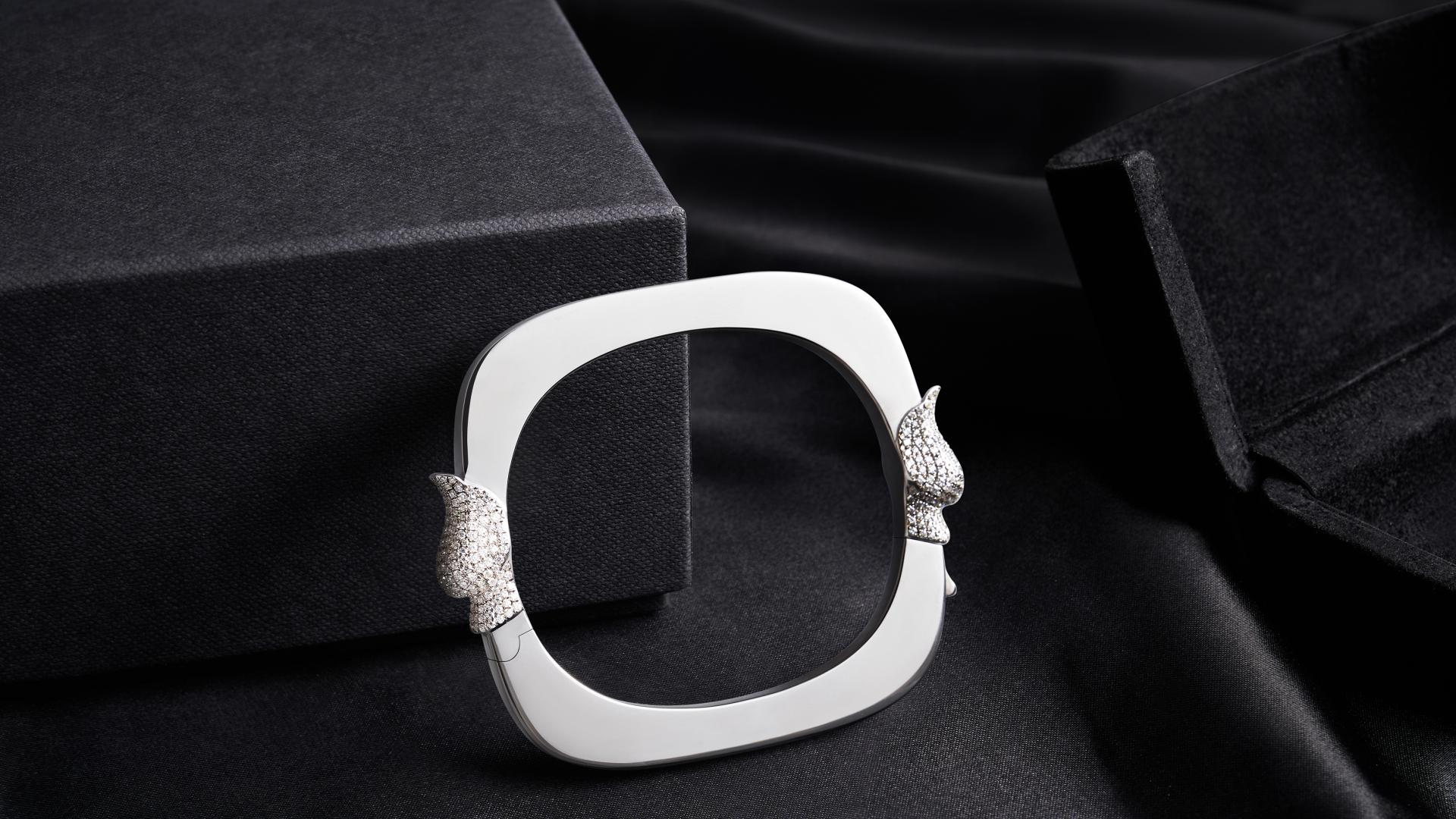 London Design Awards Winner - Dragon Totem