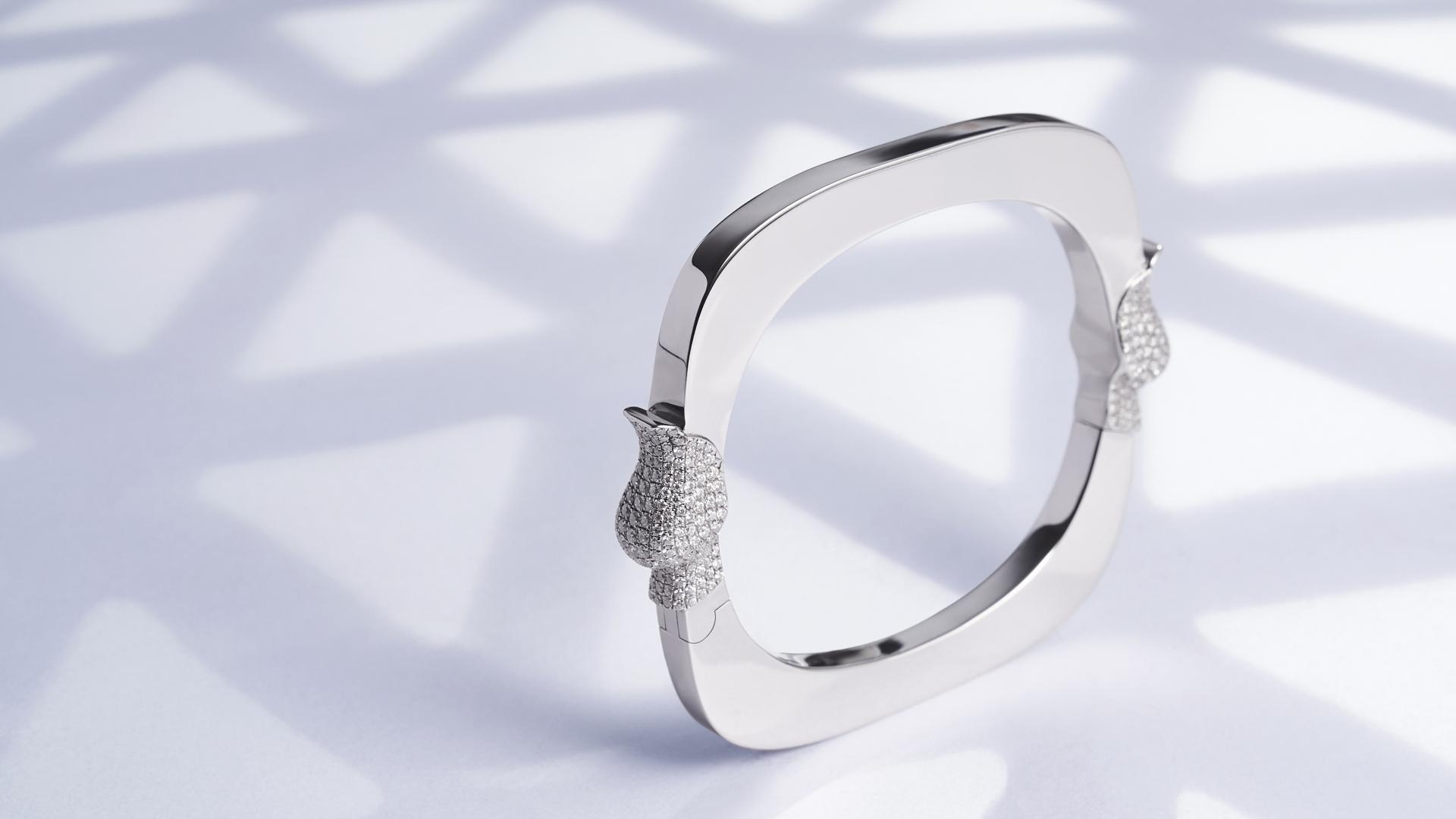 London Design Awards Winner - Dragon Totem