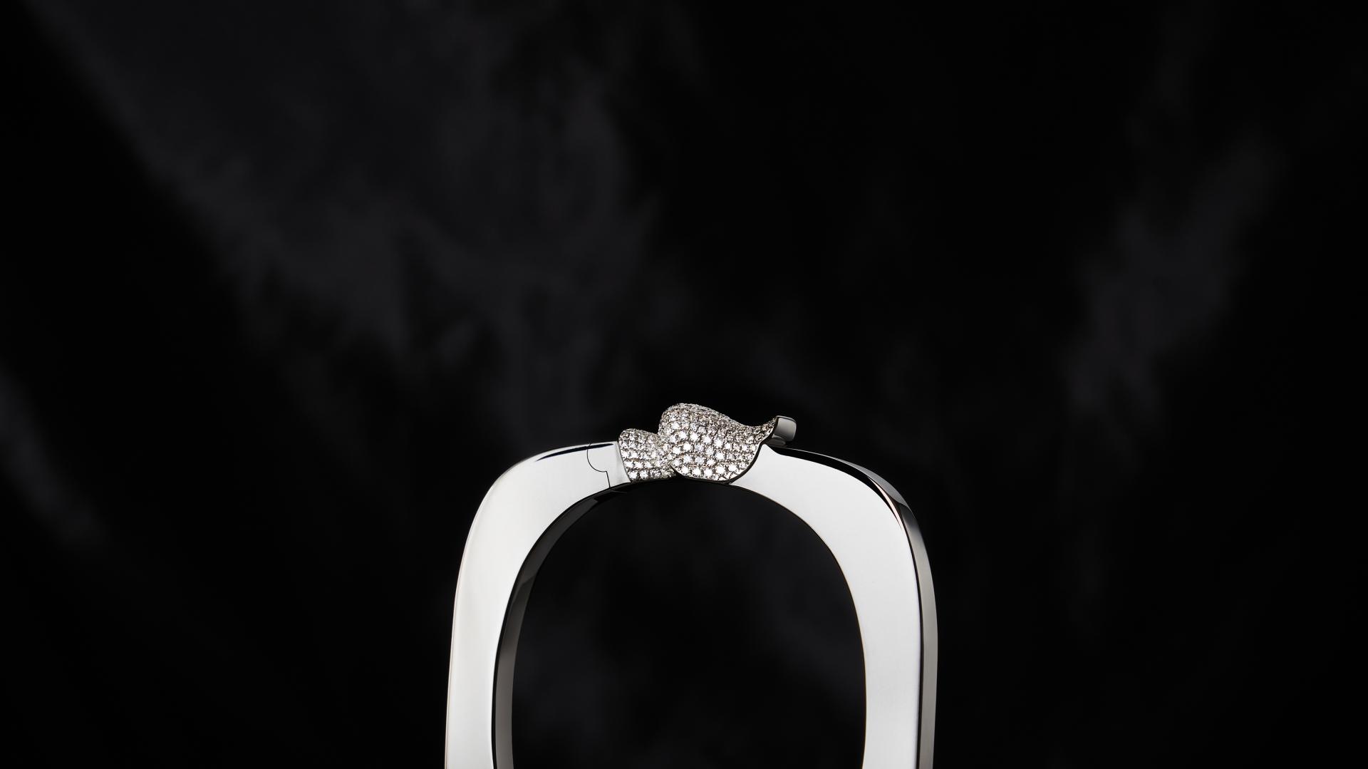 London Design Awards Winner - Dragon Totem