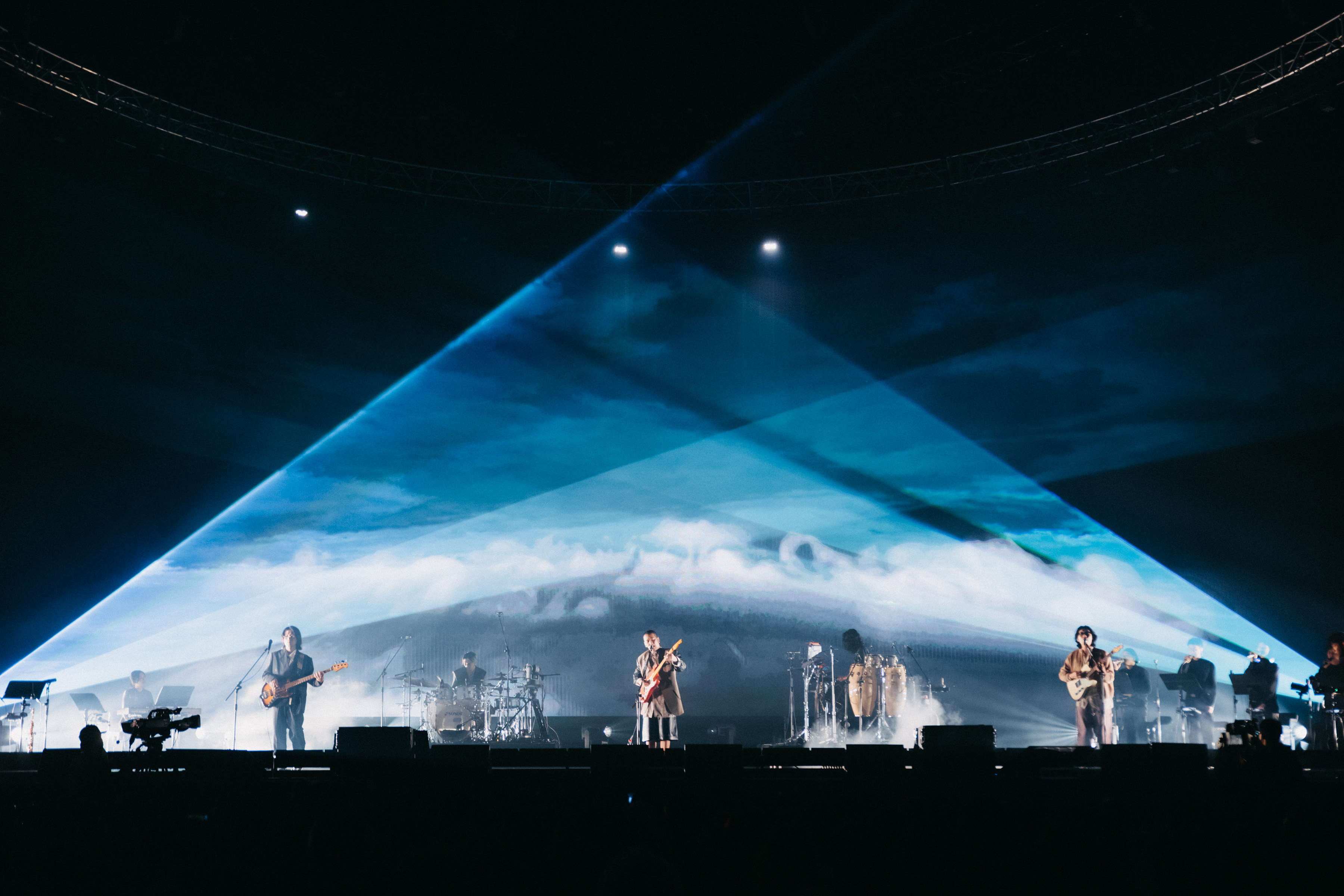 London Design Awards Winner - deca joins  2024 Heaven & Dirt Concert