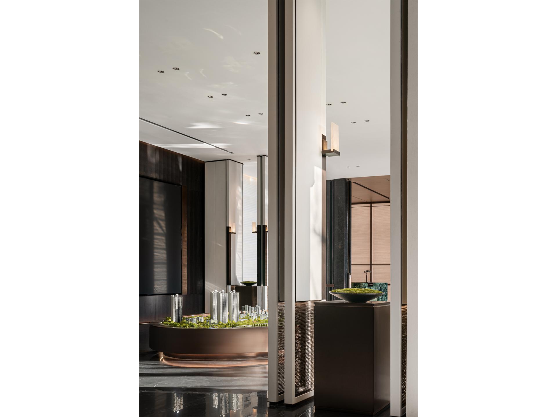 London Design Awards Winner - METROPOLIS TIMES