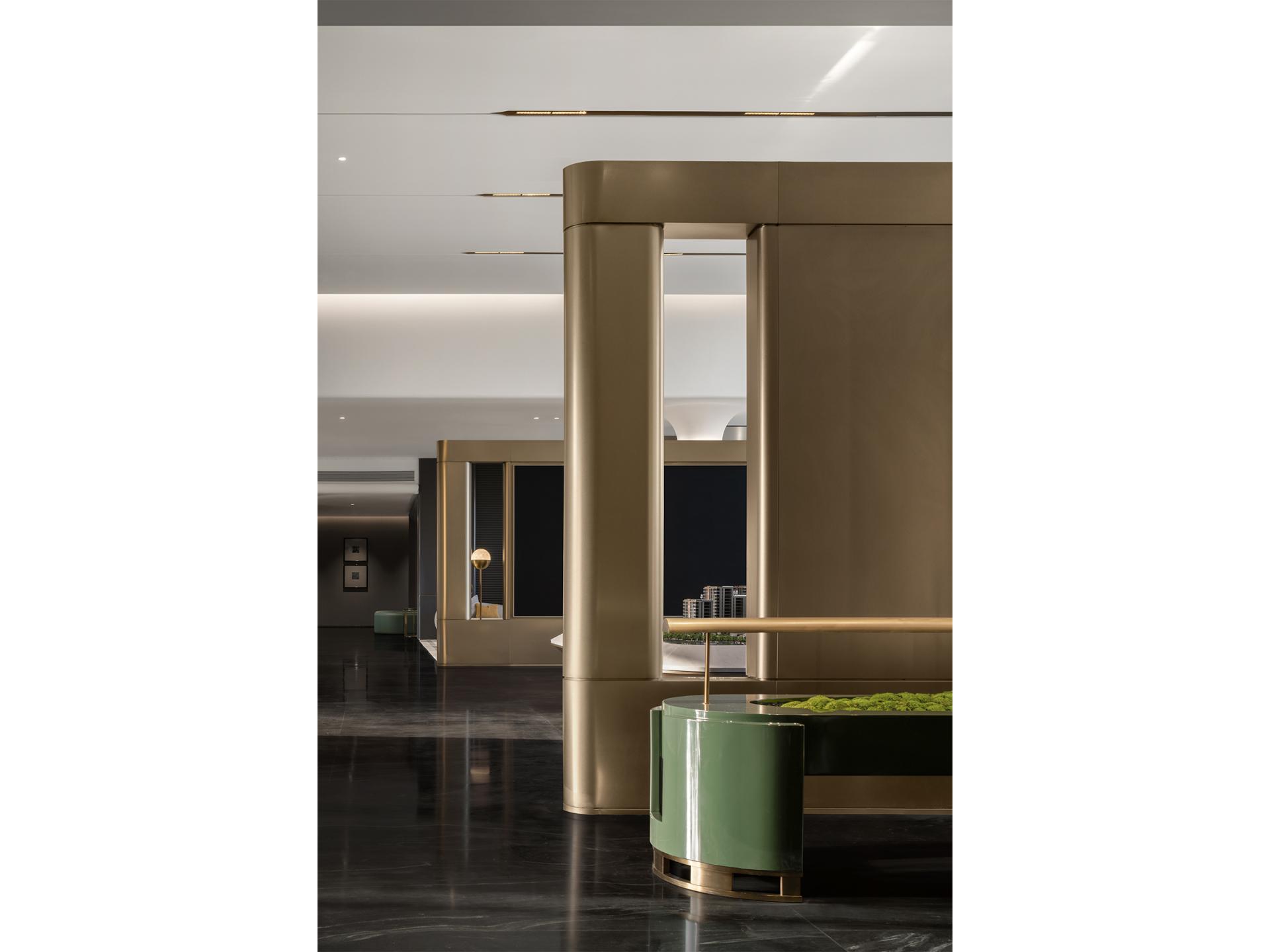 London Design Awards Winner - REFLECT ALLEYS