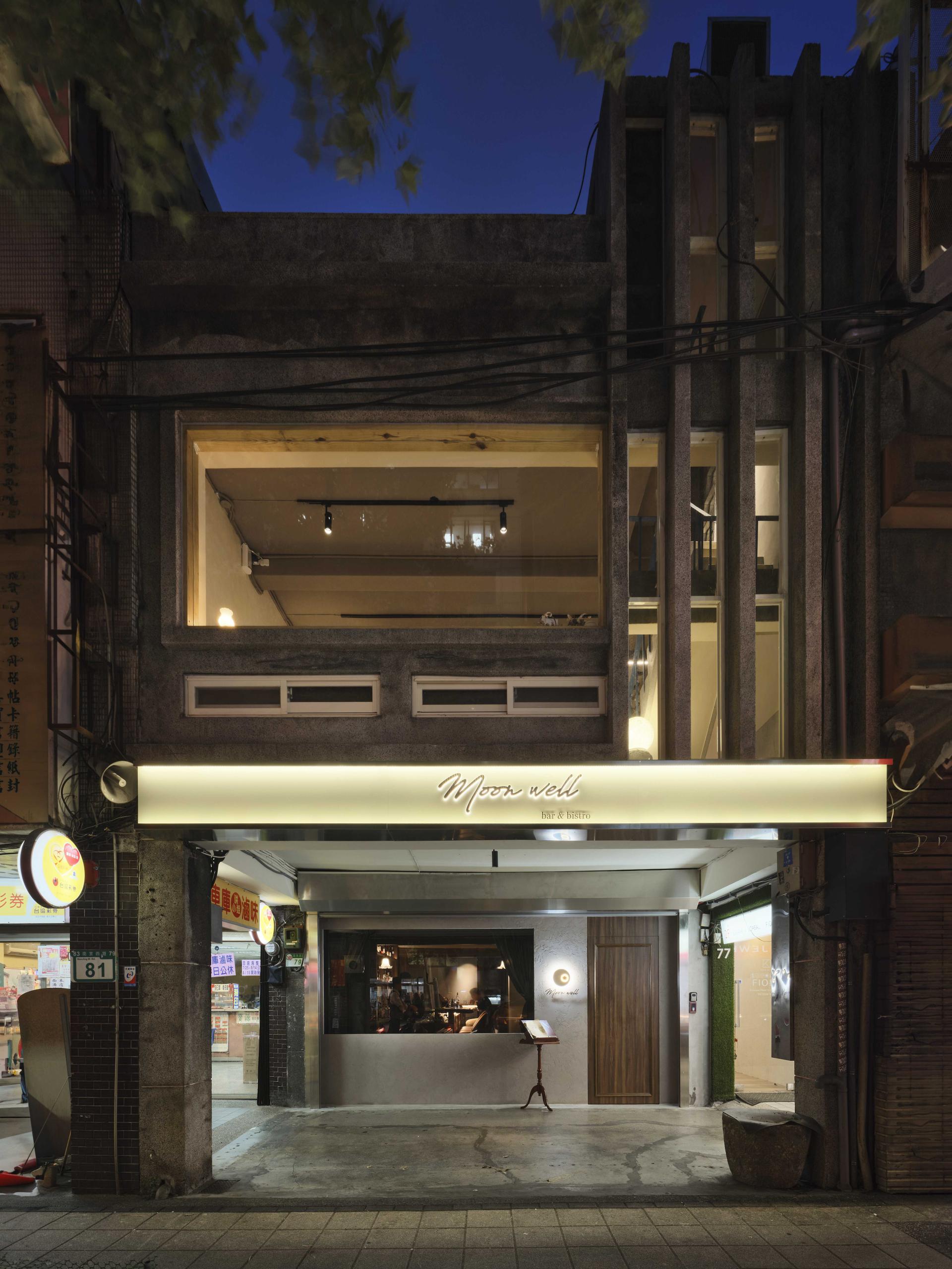 London Design Awards Winner - Moonwell Bar & Bistro
