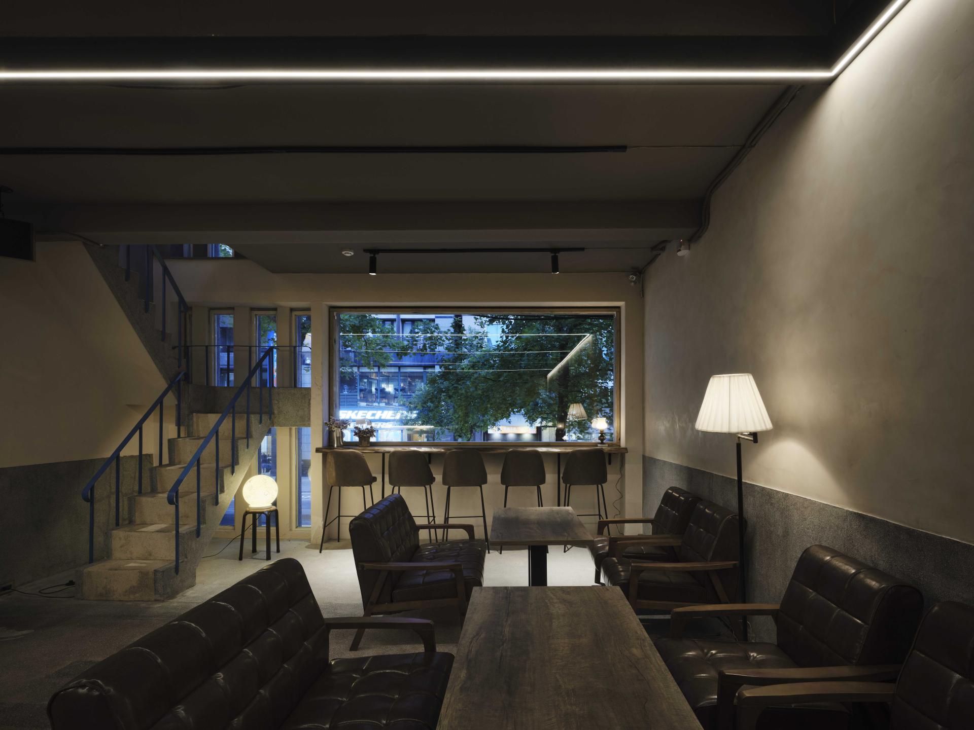 London Design Awards Winner - Moonwell Bar & Bistro