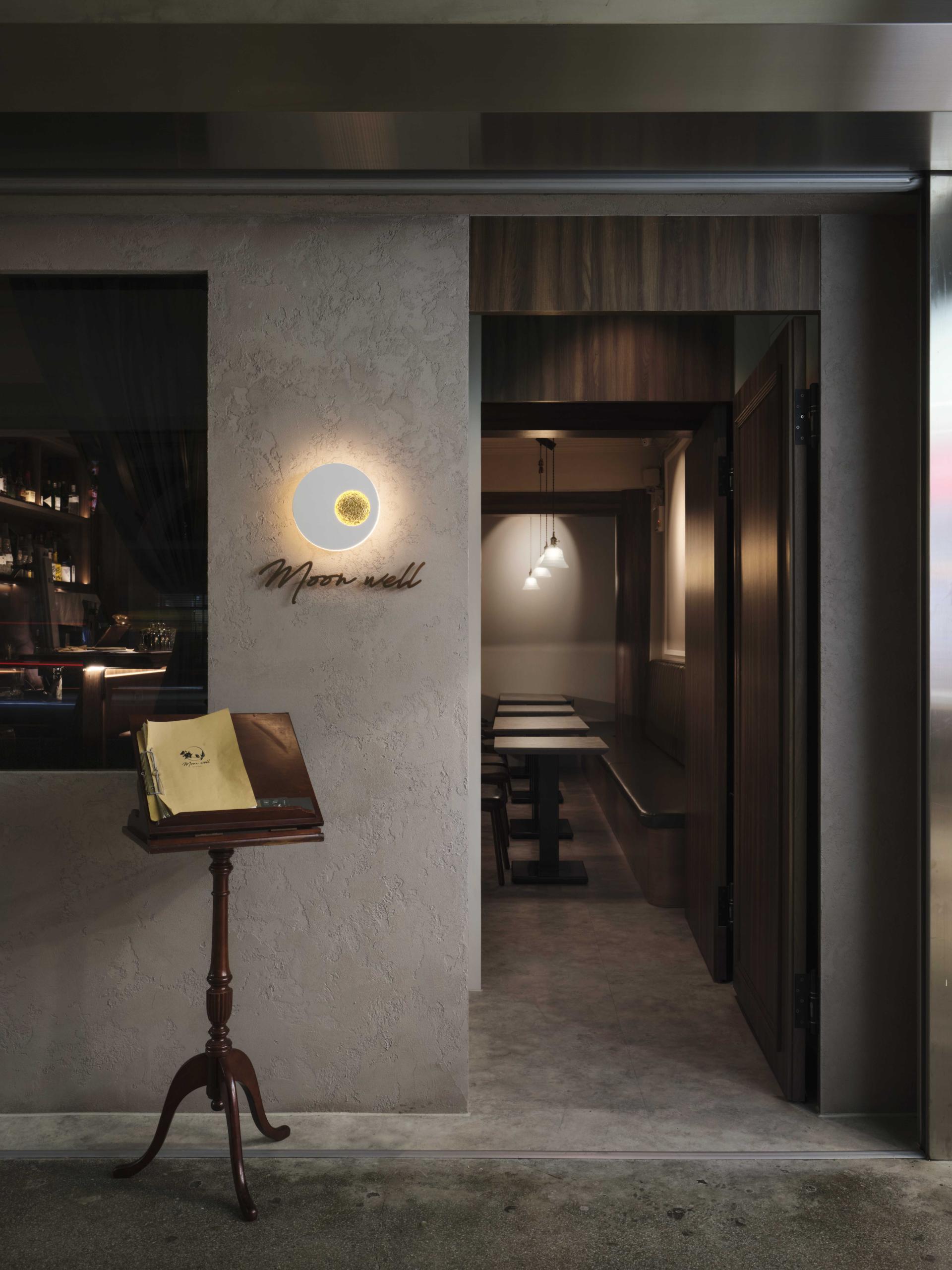 London Design Awards Winner - Moonwell Bar & Bistro