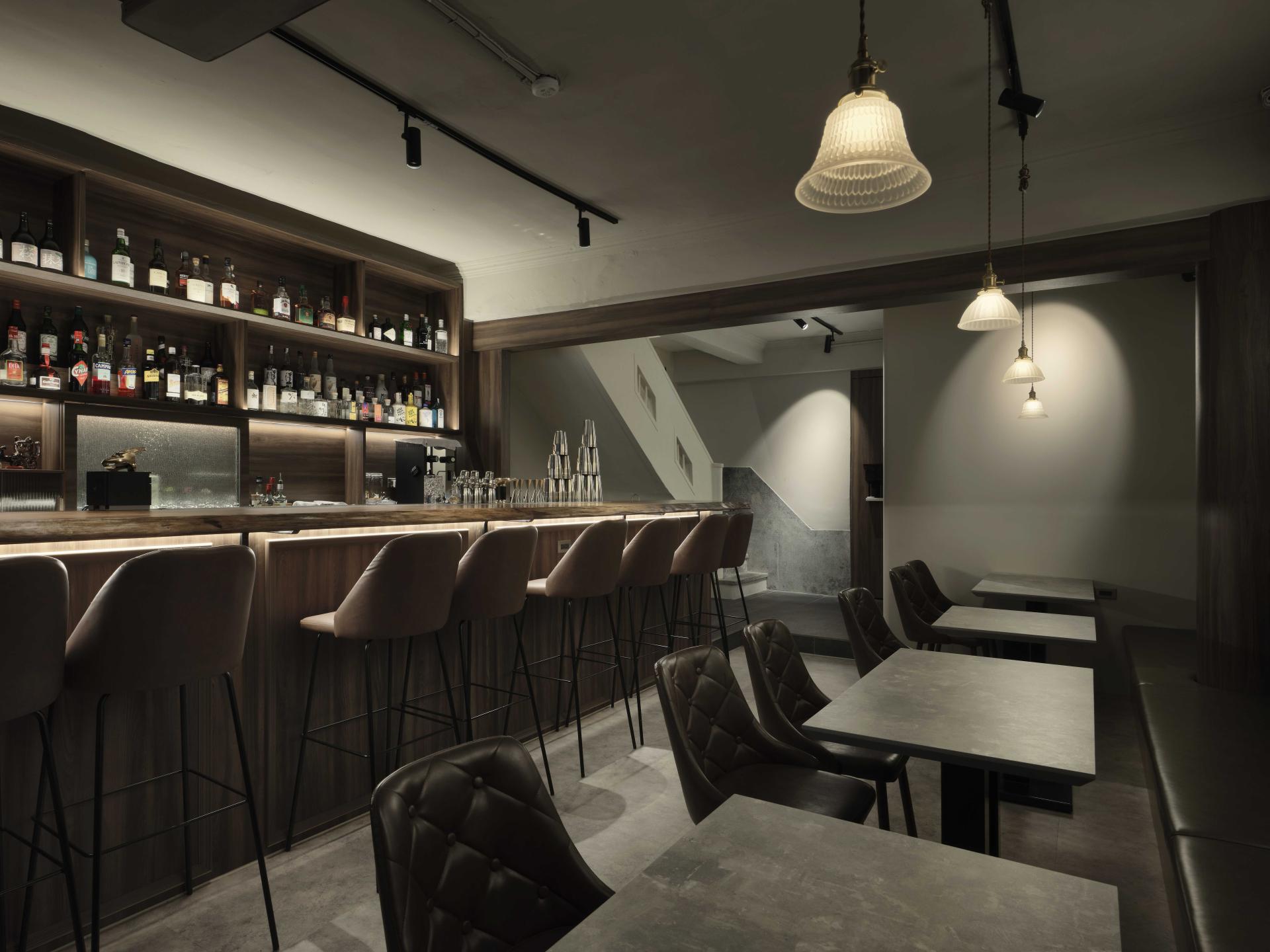 London Design Awards Winner - Moonwell Bar & Bistro