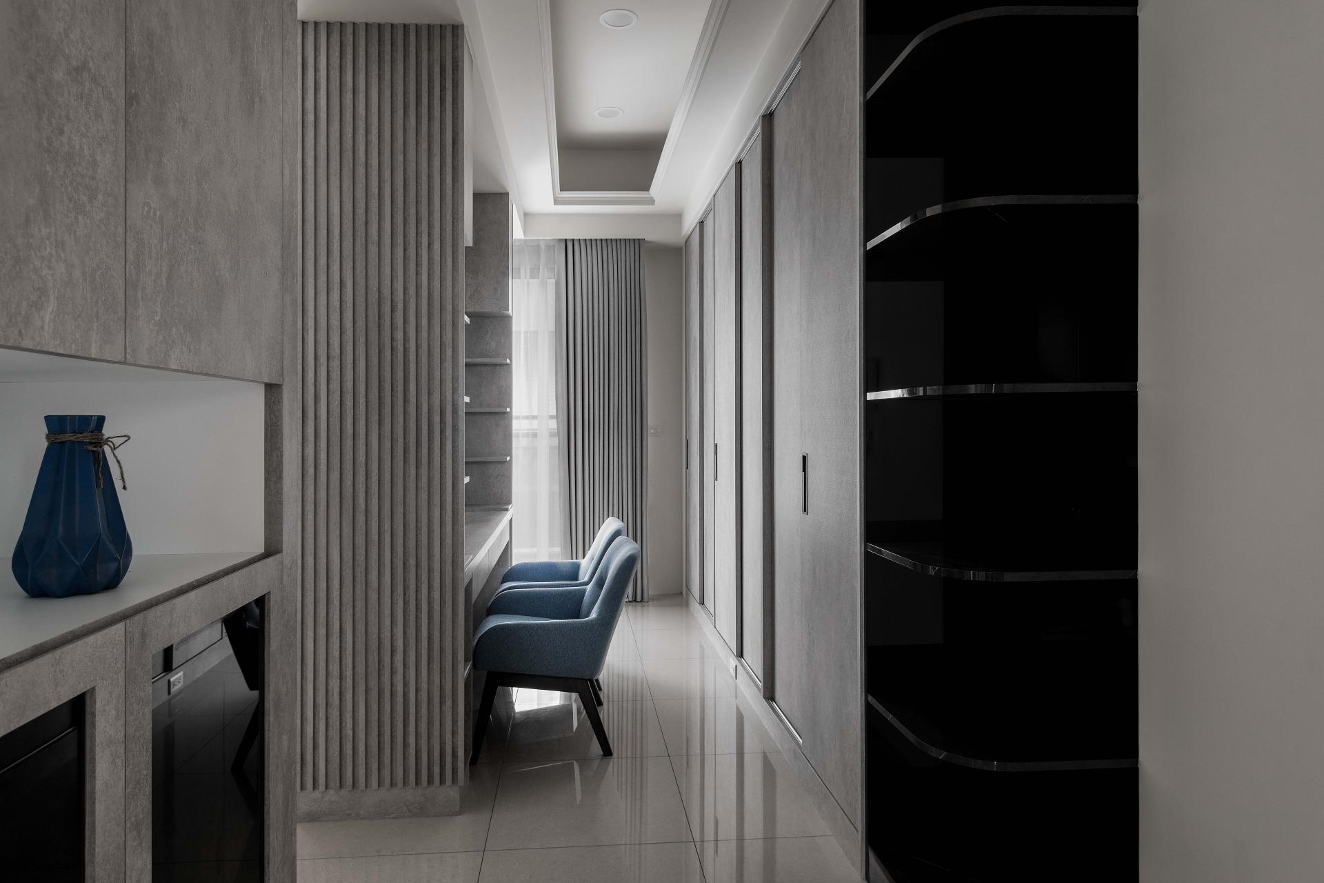 London Design Awards Winner - monochrome