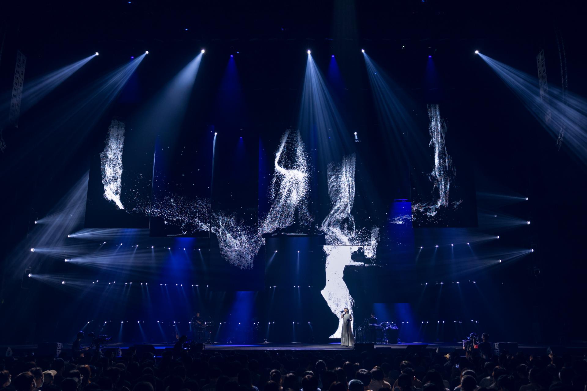 London Design Awards Winner - Enno Cheng Daughters Concert