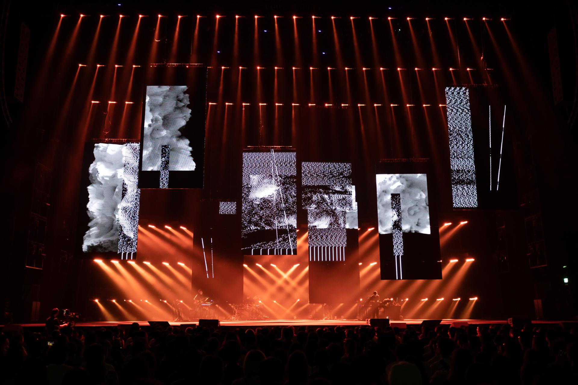 London Design Awards Winner - Enno Cheng Daughters Concert