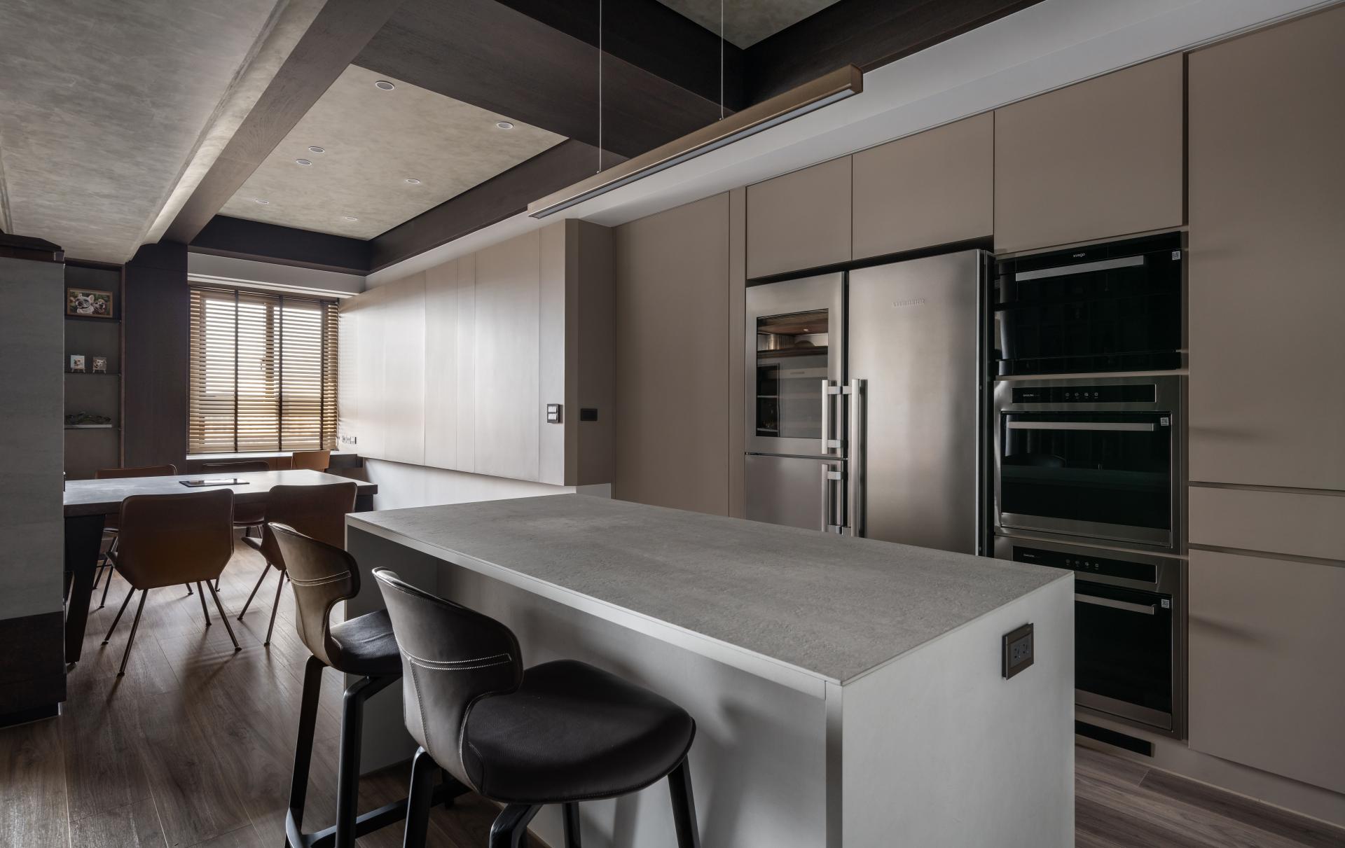 London Design Awards Winner - Distinctive