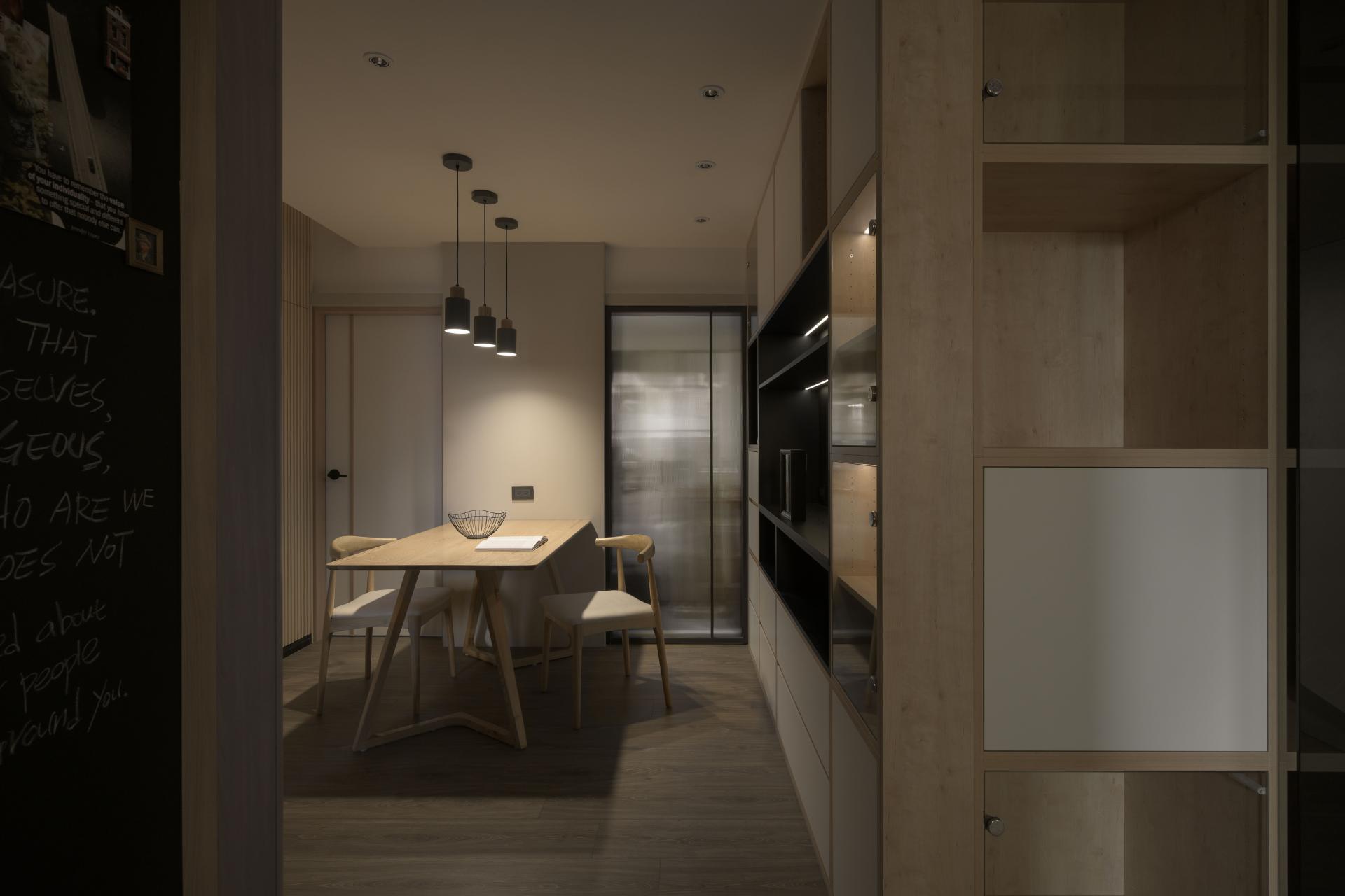 London Design Awards Winner - Mist Cloaked・Cave Residence