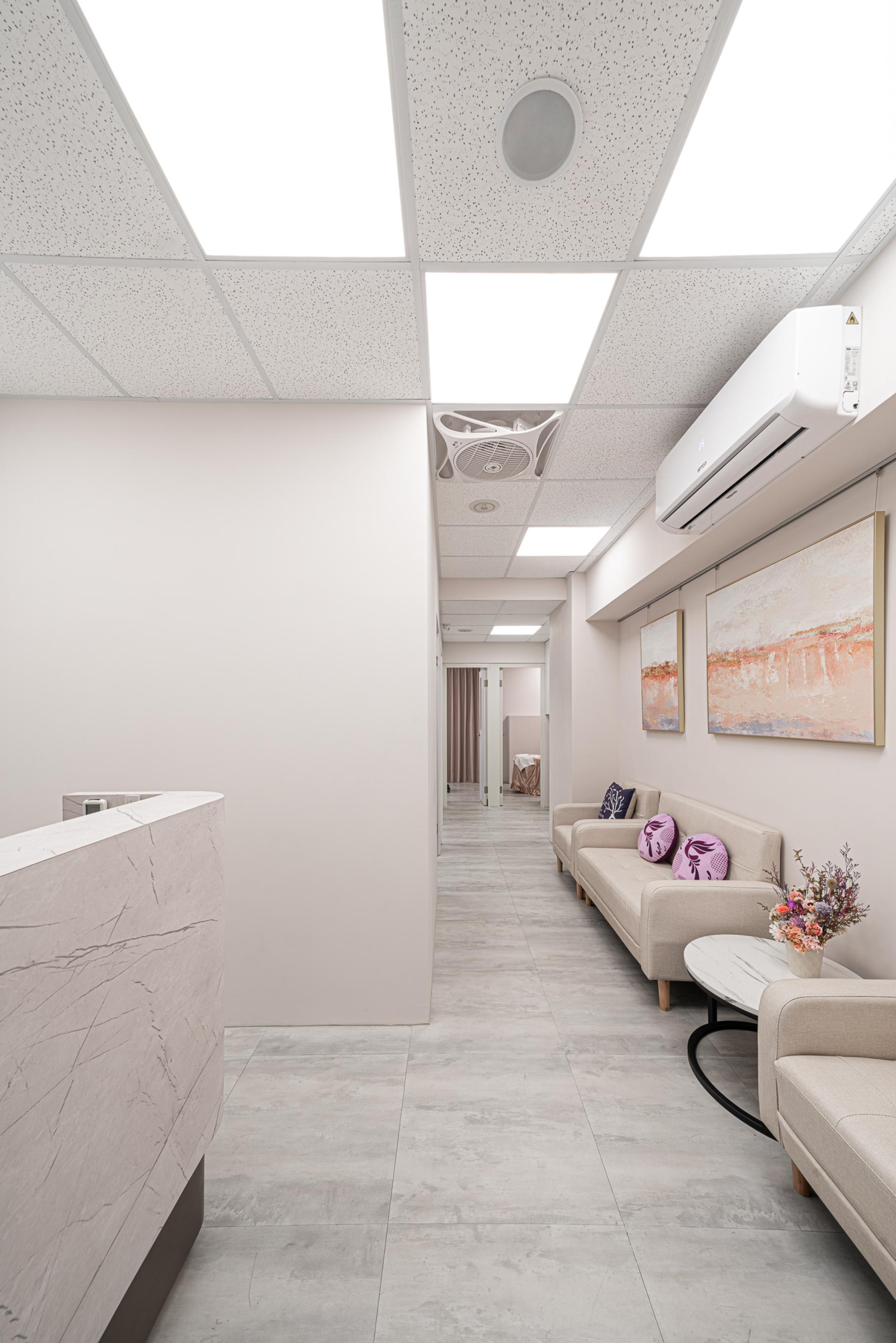 London Design Awards Winner - OptiSphere Eye Center