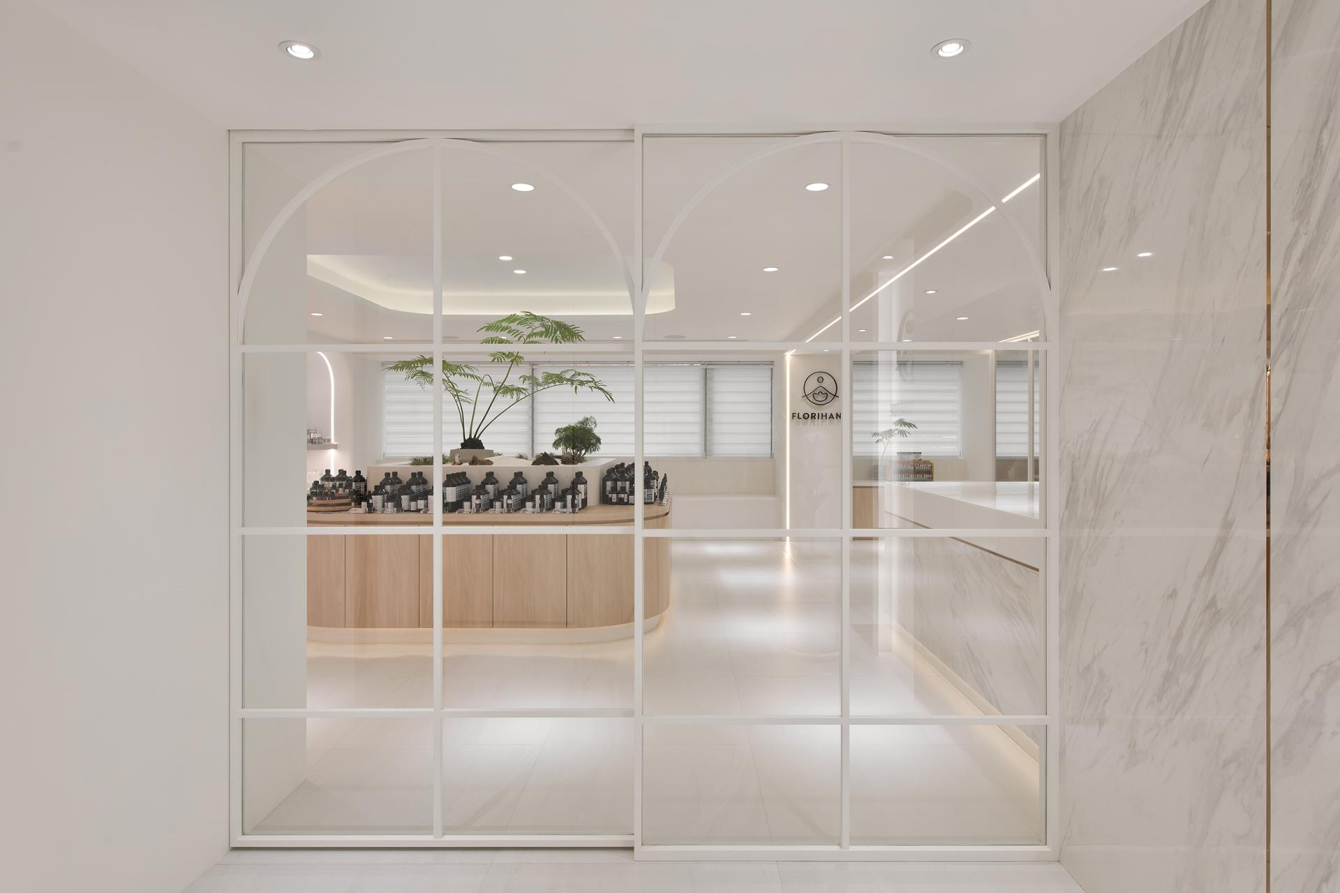 London Design Awards Winner - FLORIHANA