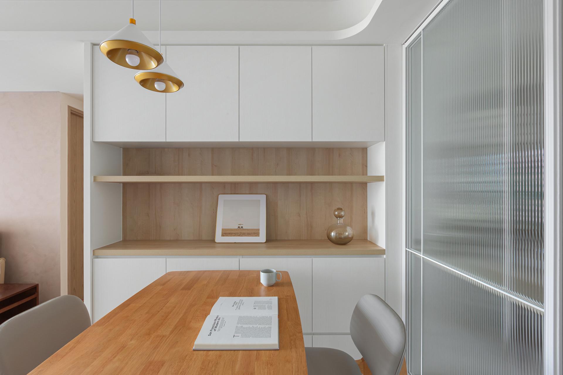 London Design Awards Winner - Limpid light and fragrance