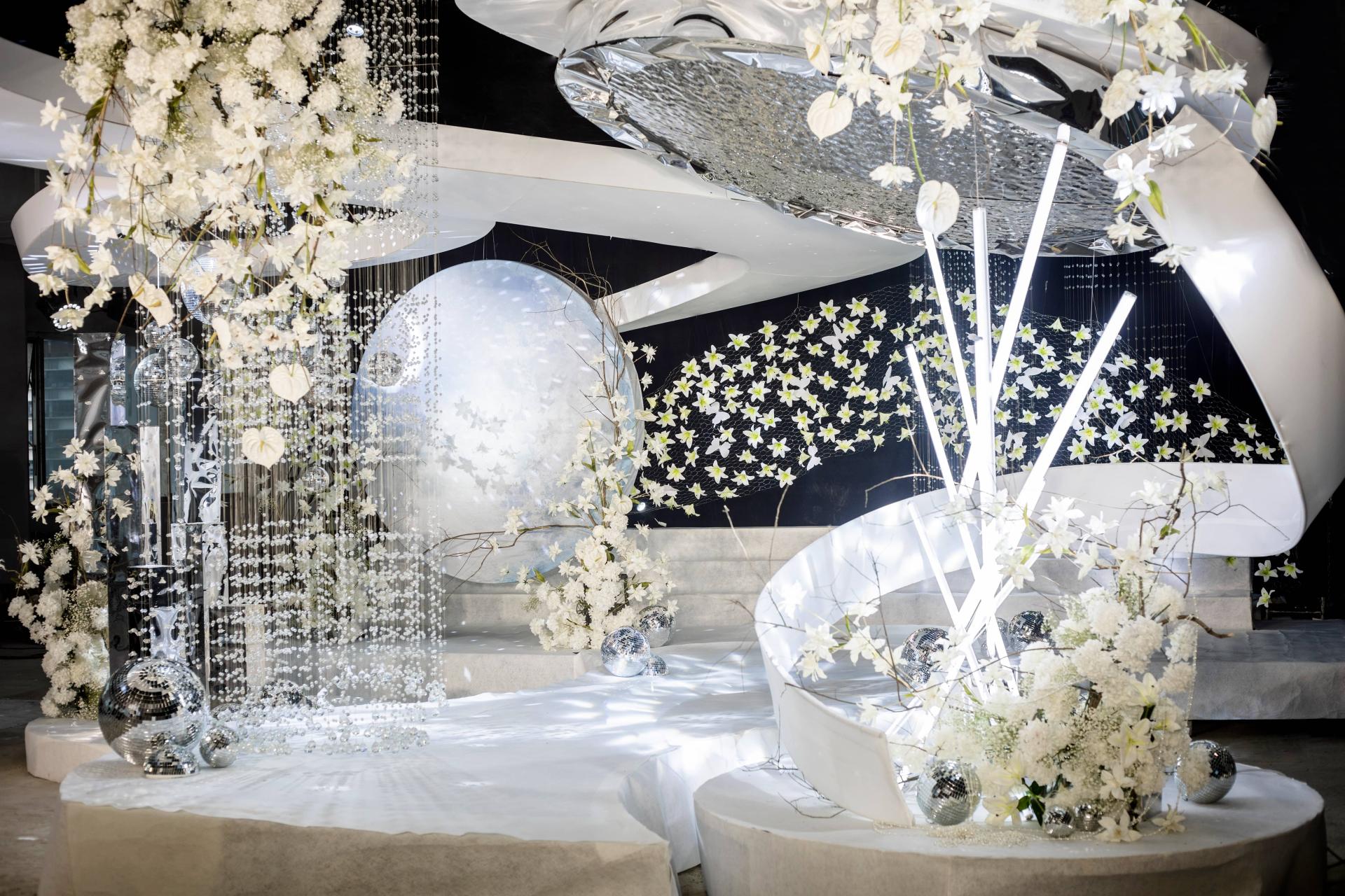 London Design Awards Winner - Aurora Interstellar