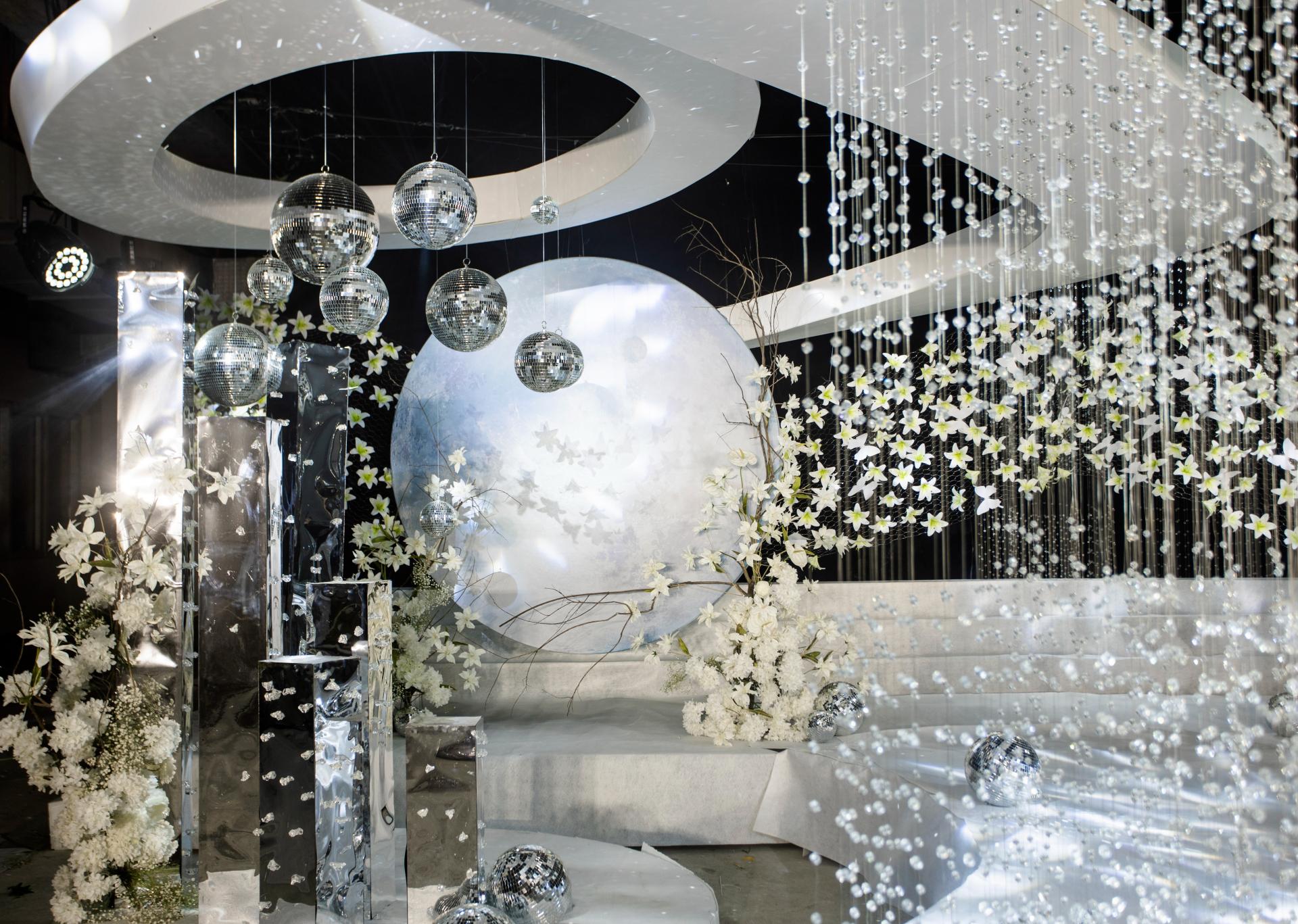 London Design Awards Winner - Aurora Interstellar