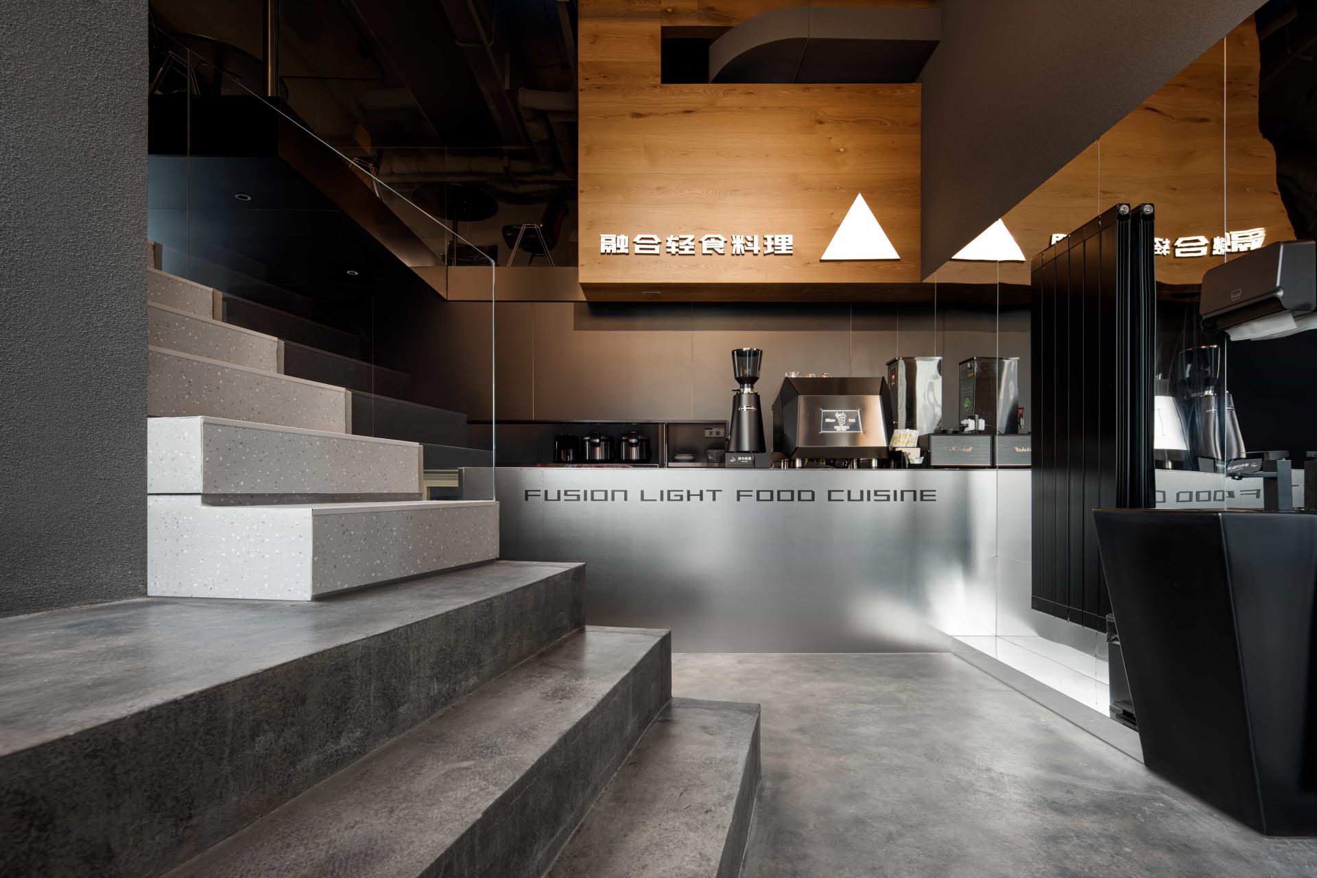 London Design Awards Winner - YIHE