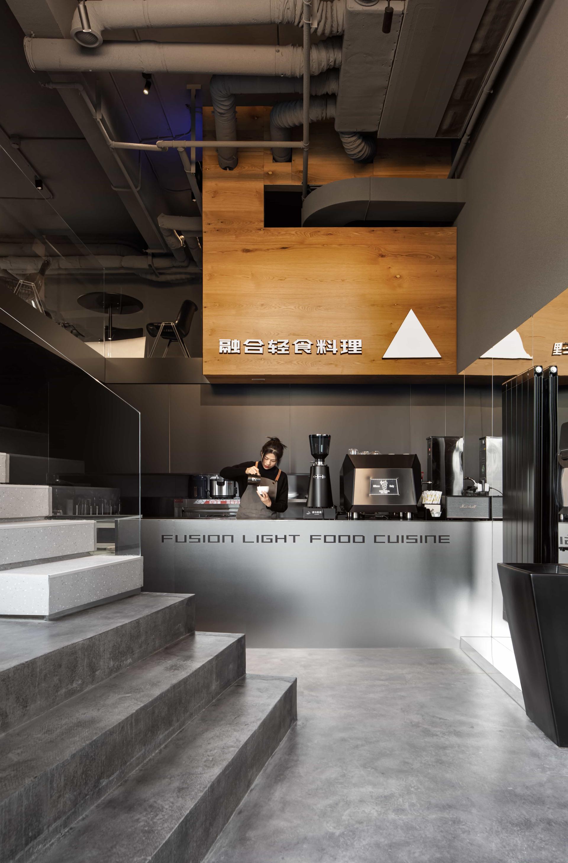 London Design Awards Winner - YIHE