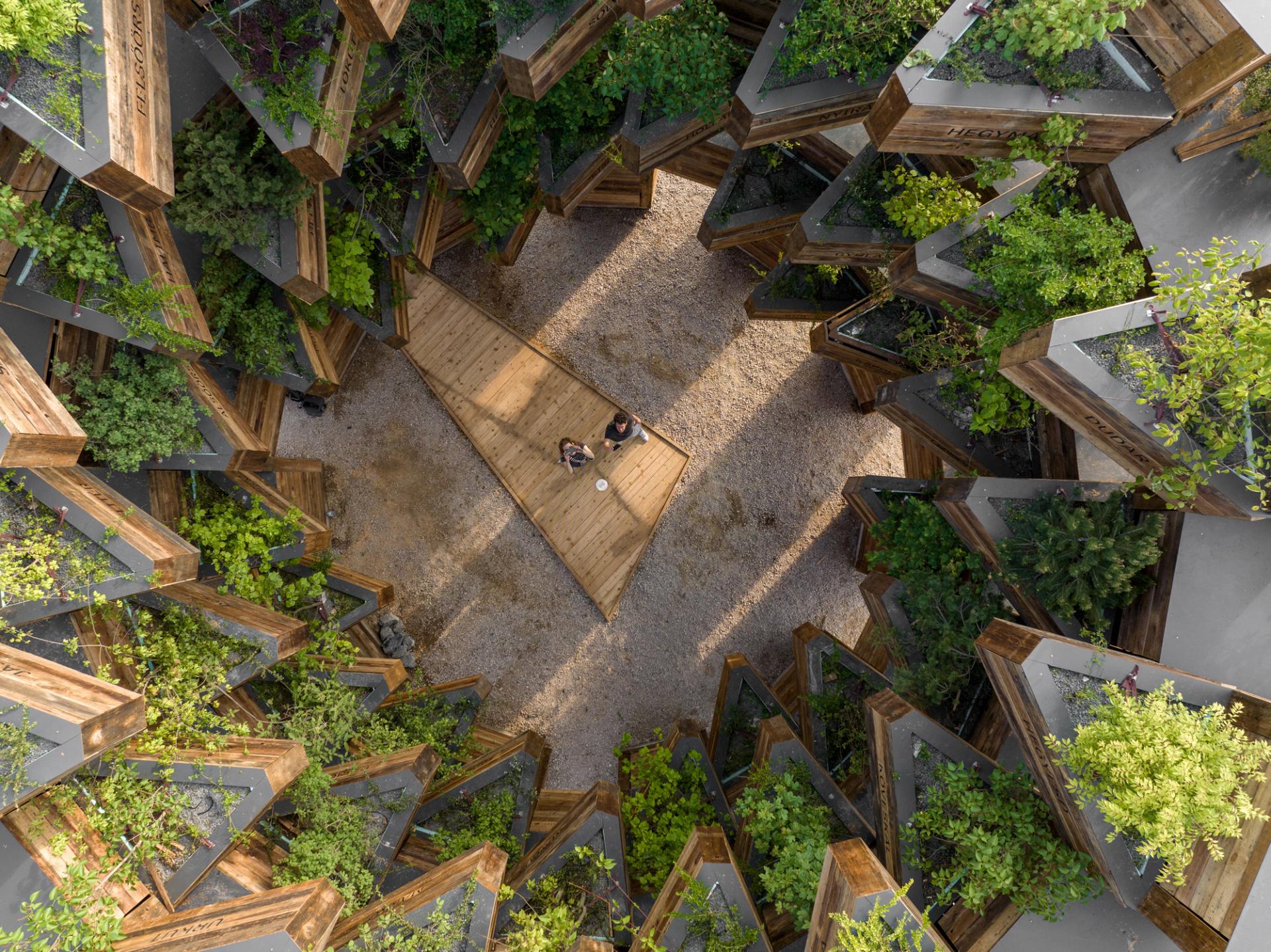 London Design Awards Winner - Garden of Communities