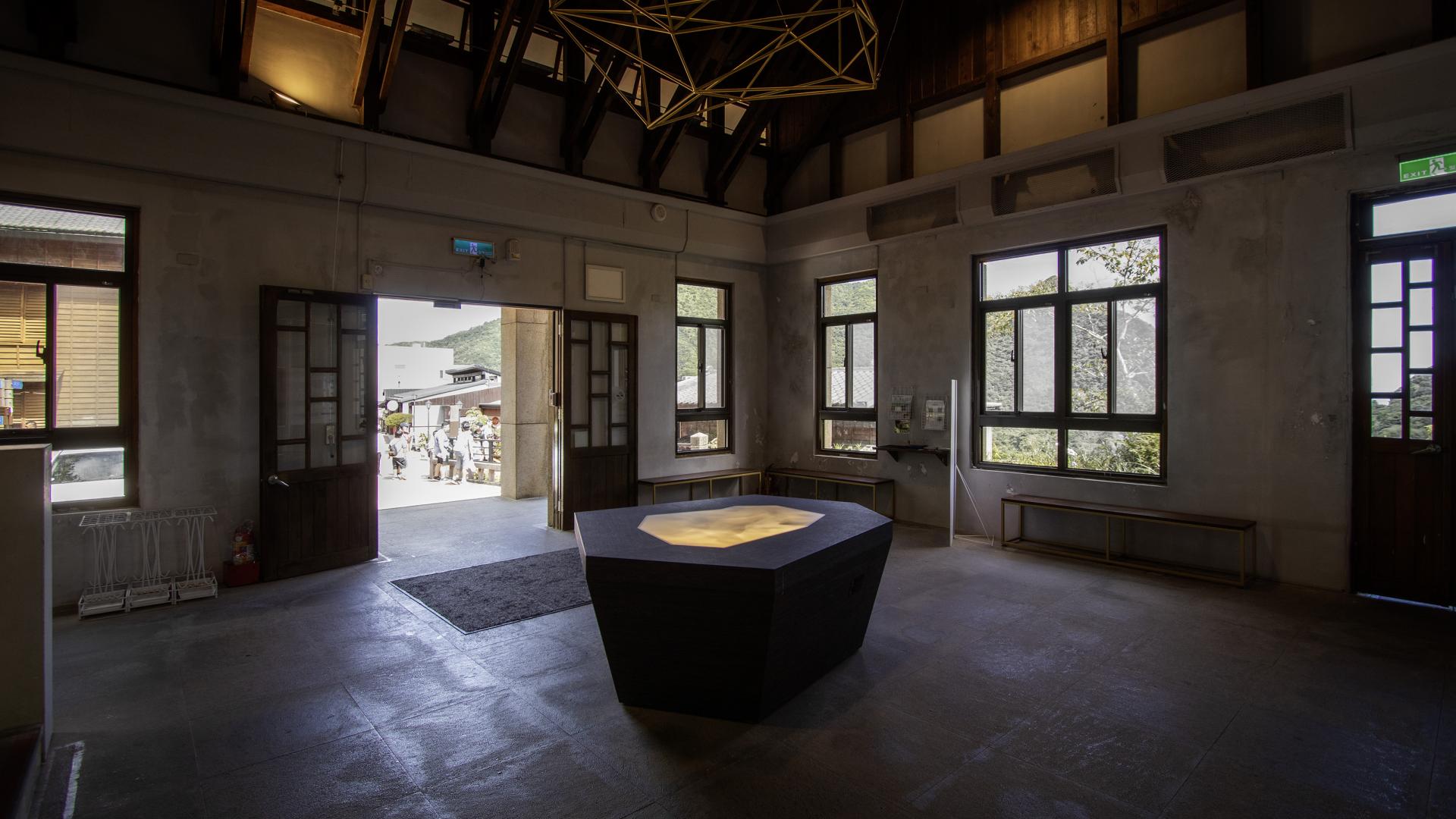 London Design Awards Winner - A Lava Well of Reflexivity