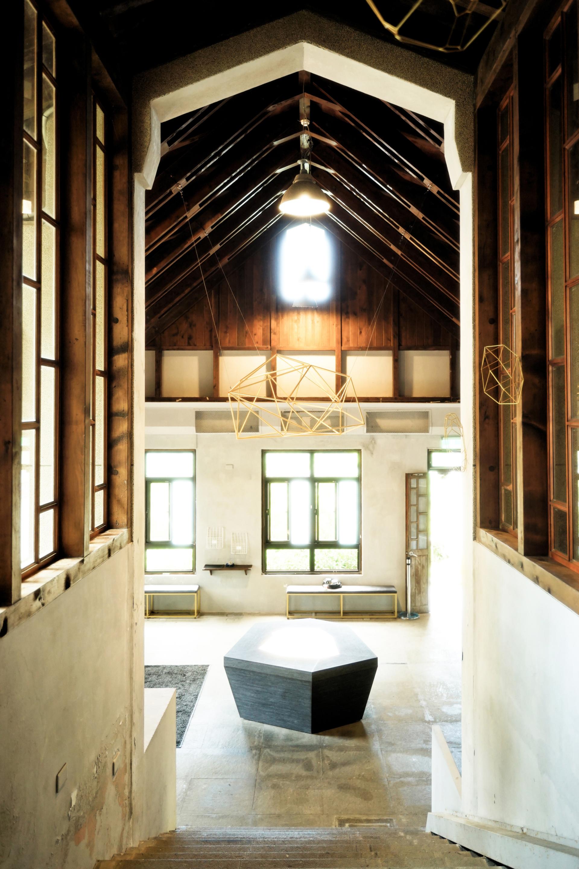 London Design Awards Winner - A Lava Well of Reflexivity