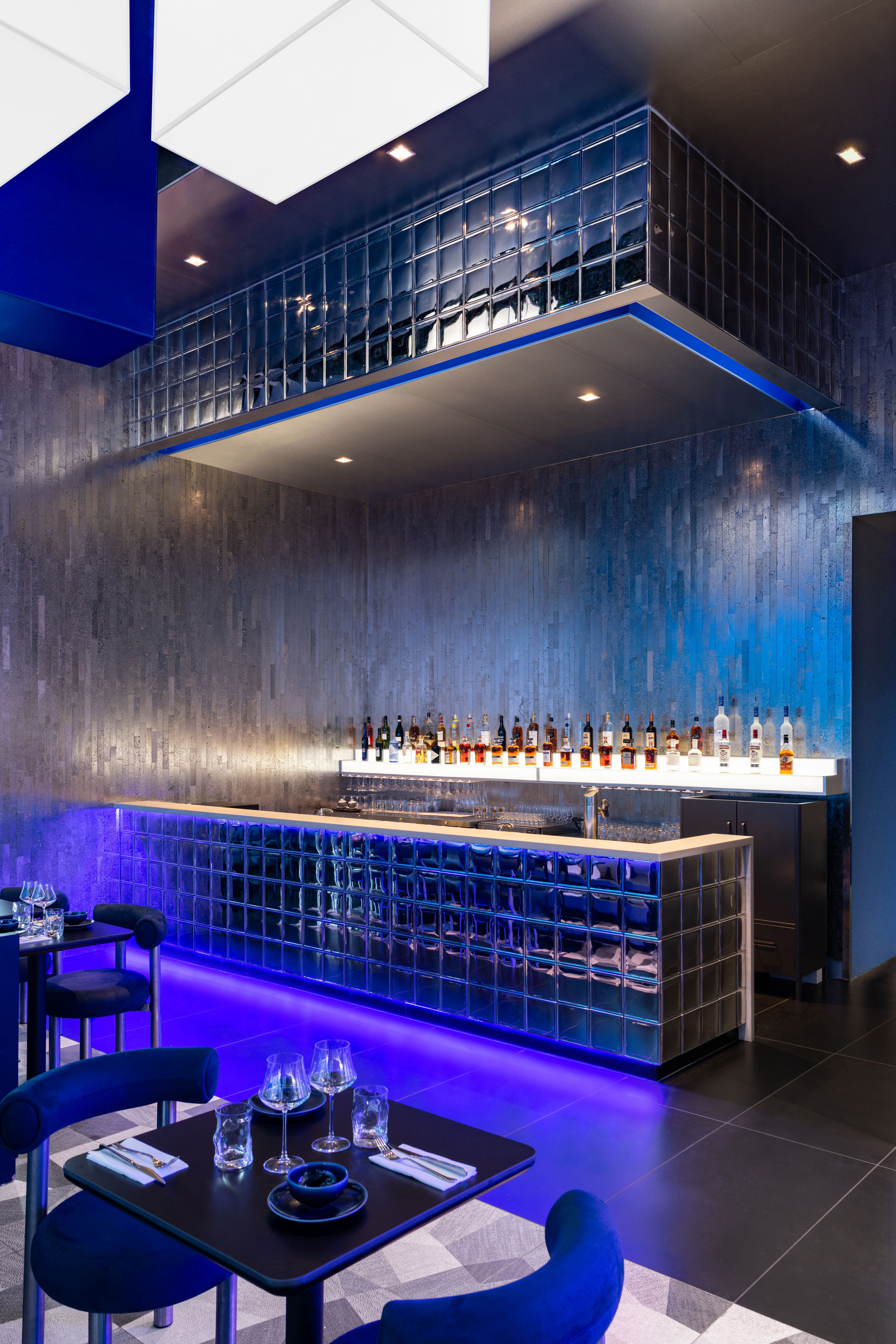 London Design Awards Winner - H3 Restaurant & Bar