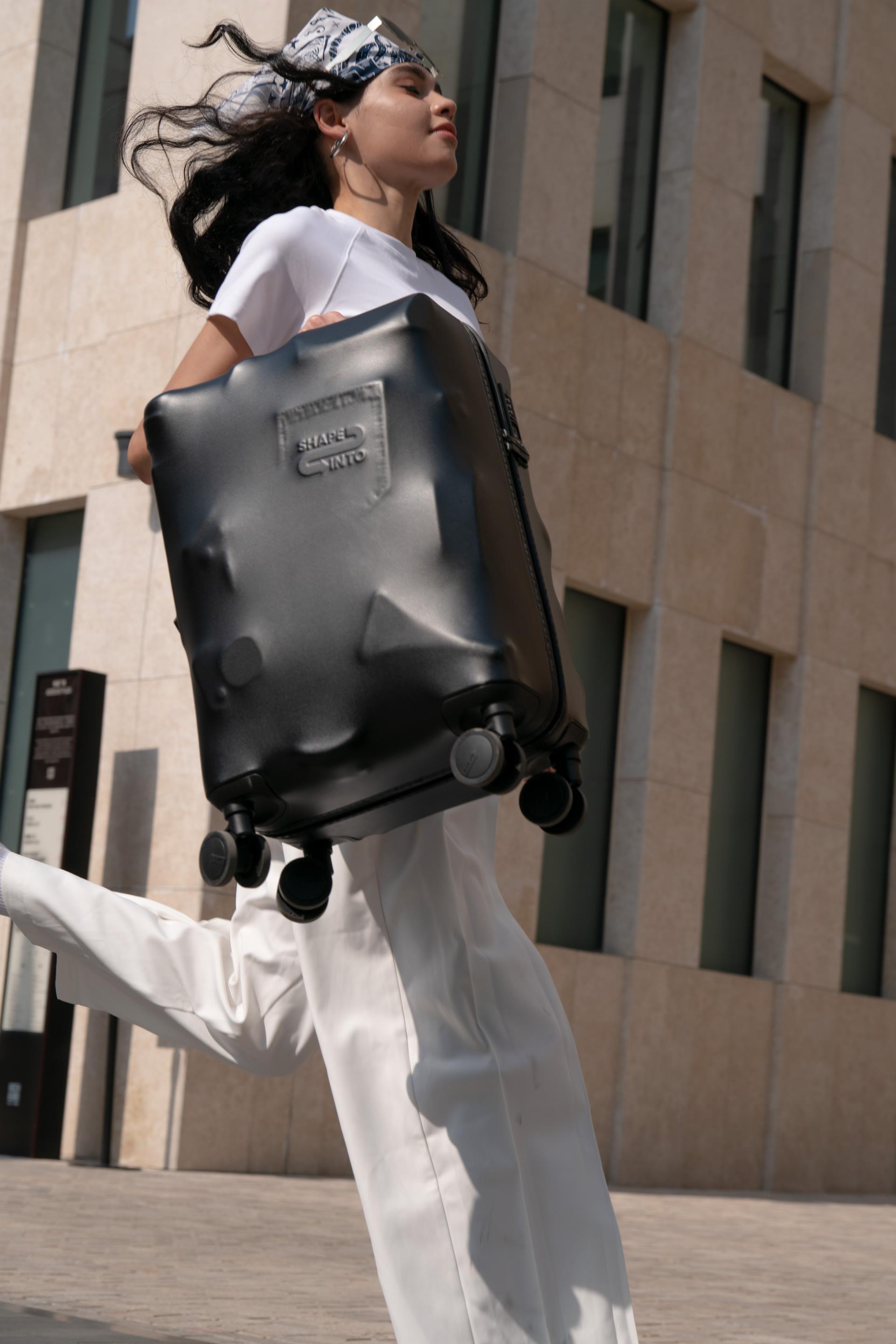 London Design Awards Winner - PACK SERIES 20-inch Suitcase
