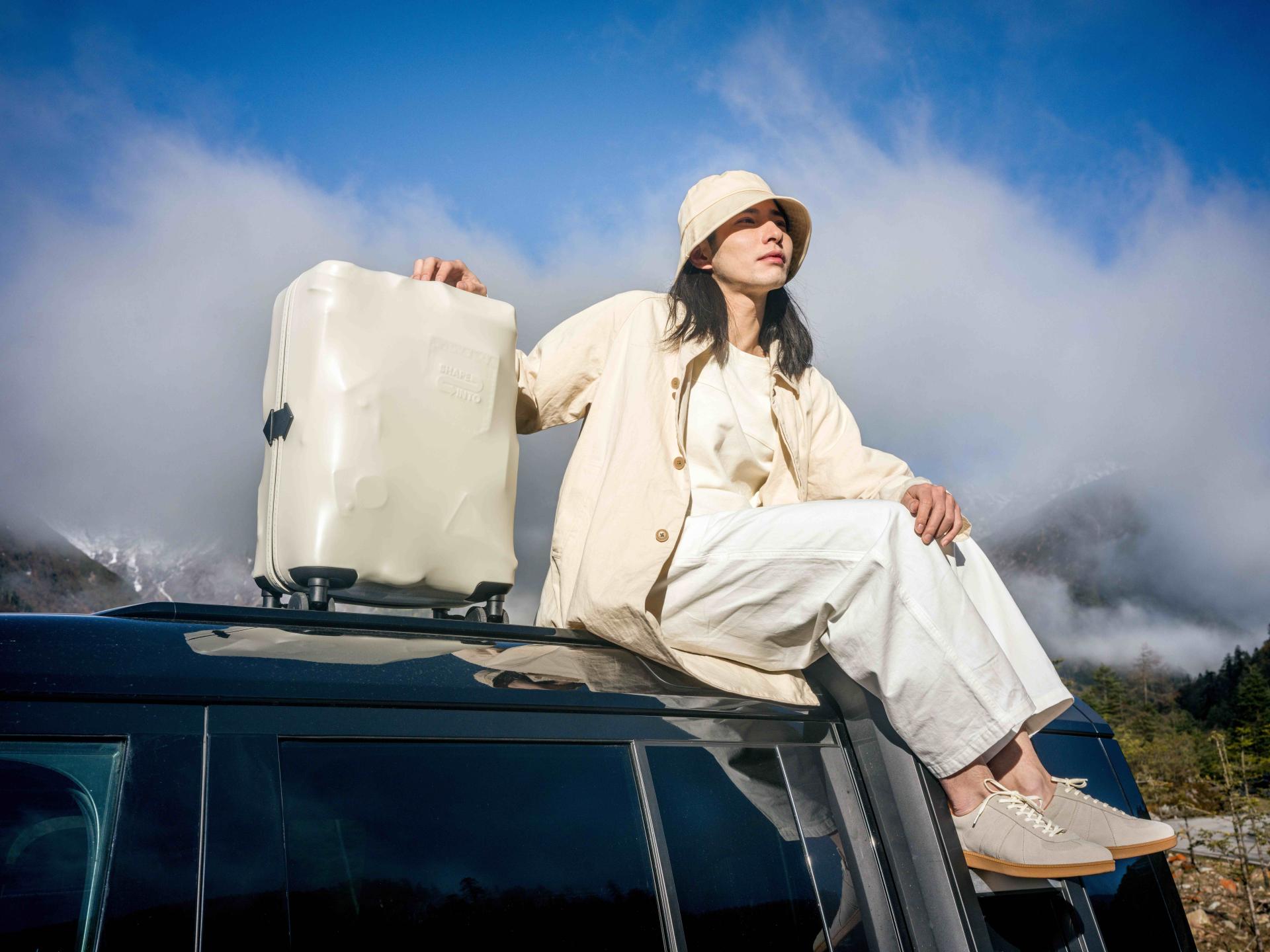 London Design Awards Winner - PACK SERIES 20-inch Suitcase