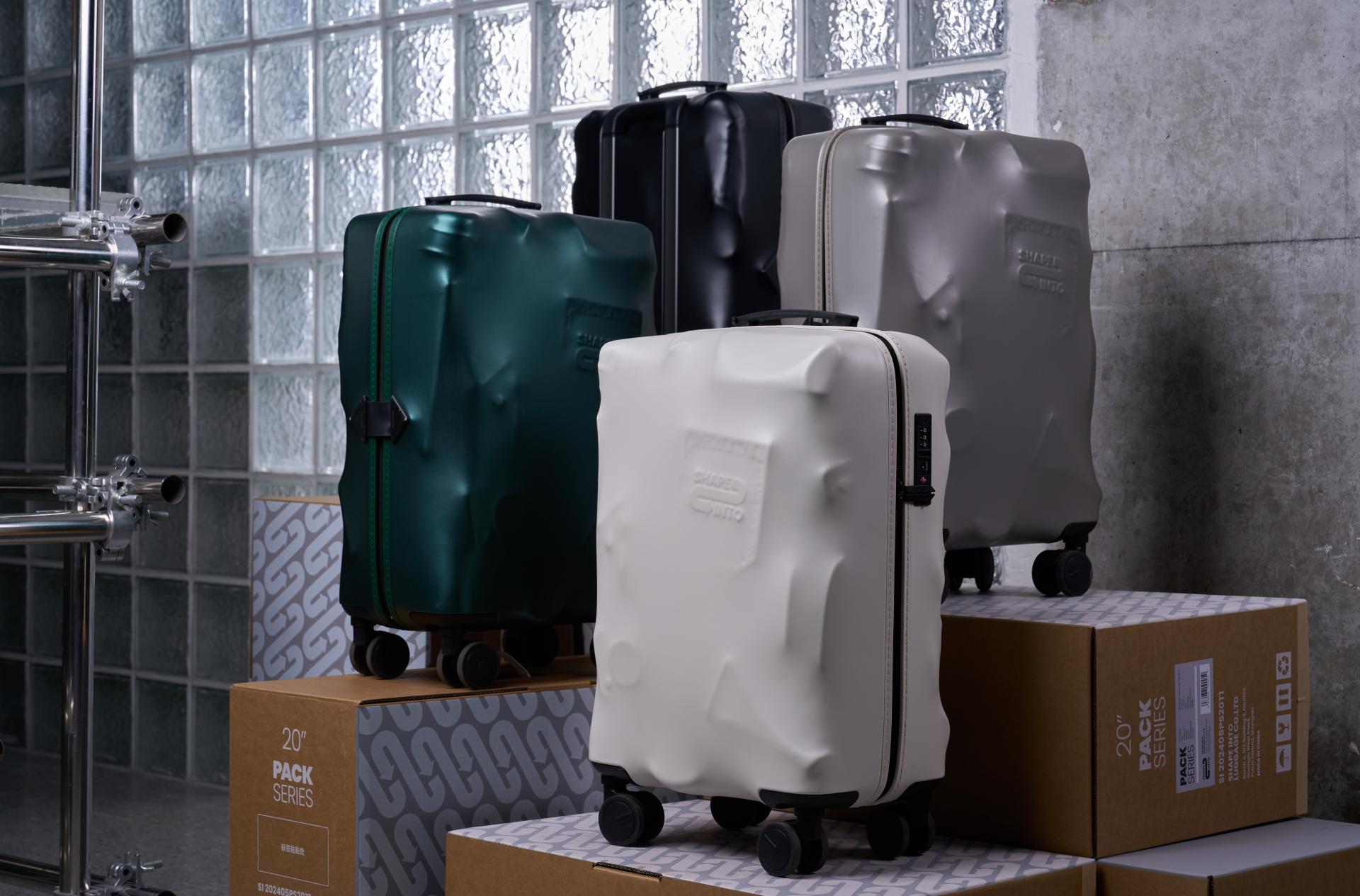 London Design Awards Winner - PACK SERIES 20-inch Suitcase