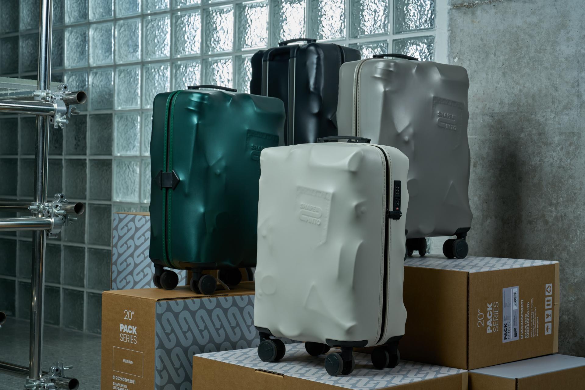 London Design Awards Winner - PACK SERIES 20-inch Suitcase