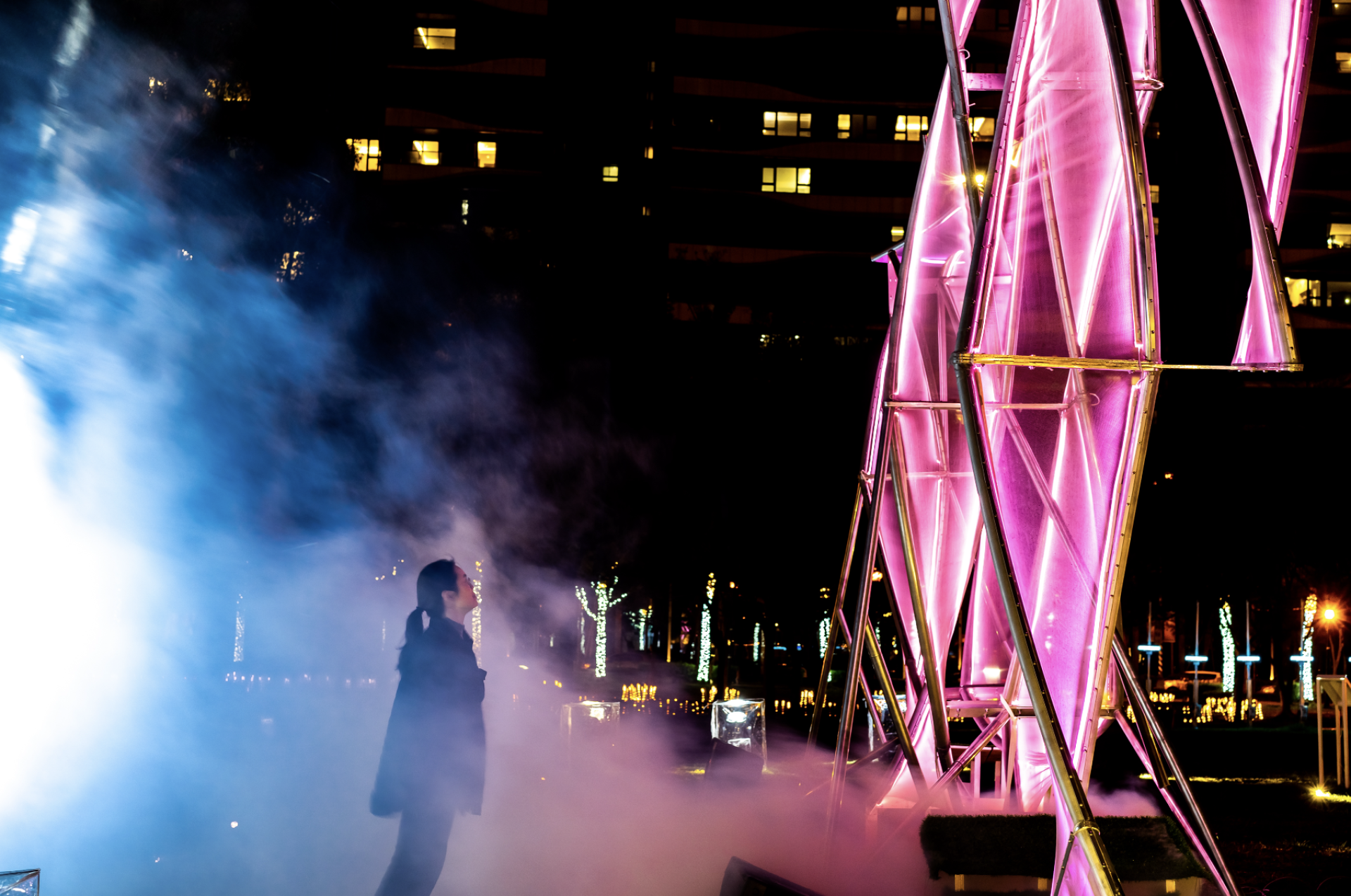 London Design Awards Winner - Dance of the celestial lights