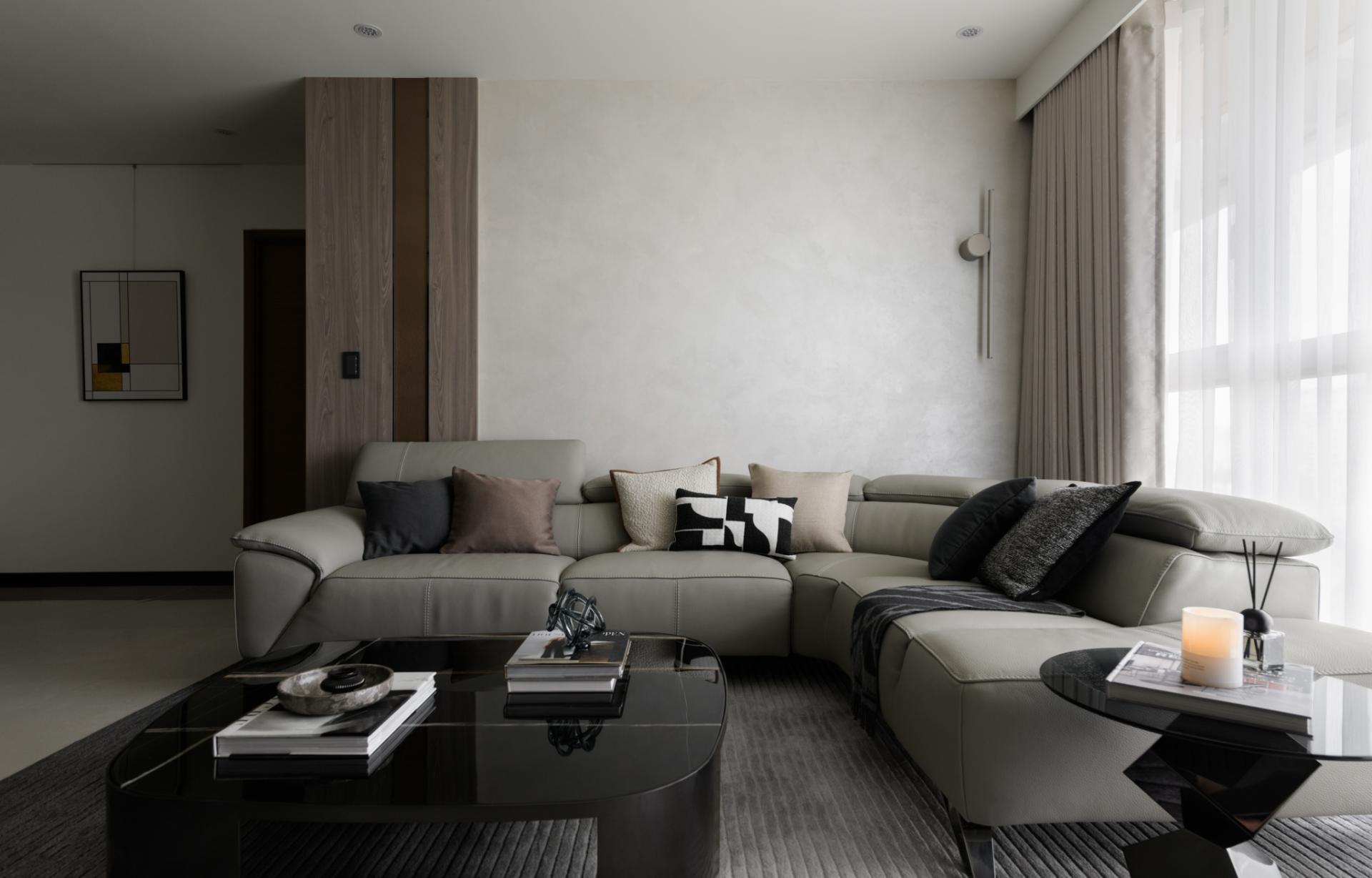 London Design Awards Winner - Glimmers of Intelligence