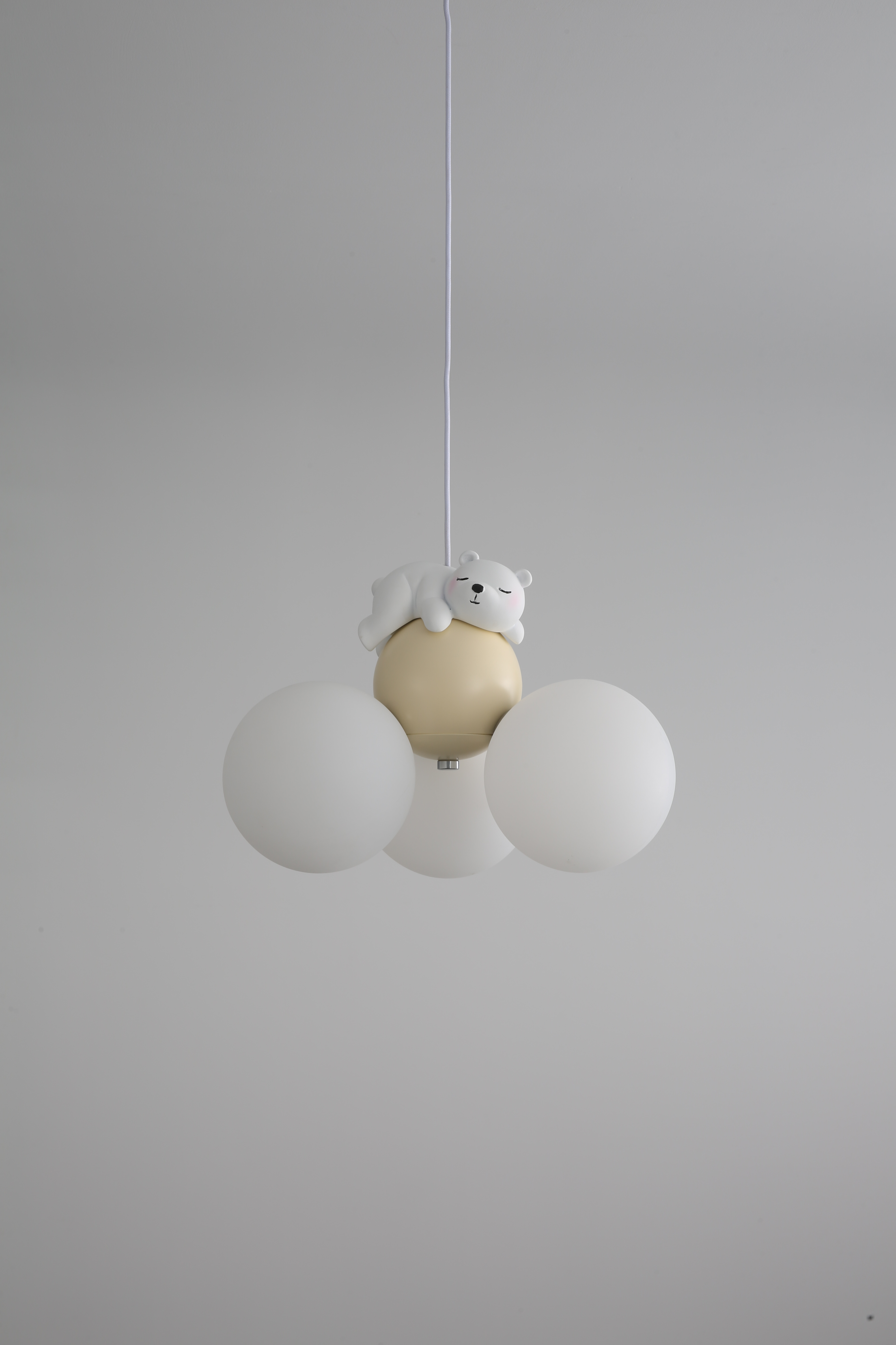 London Design Awards Winner - Bear with balloon