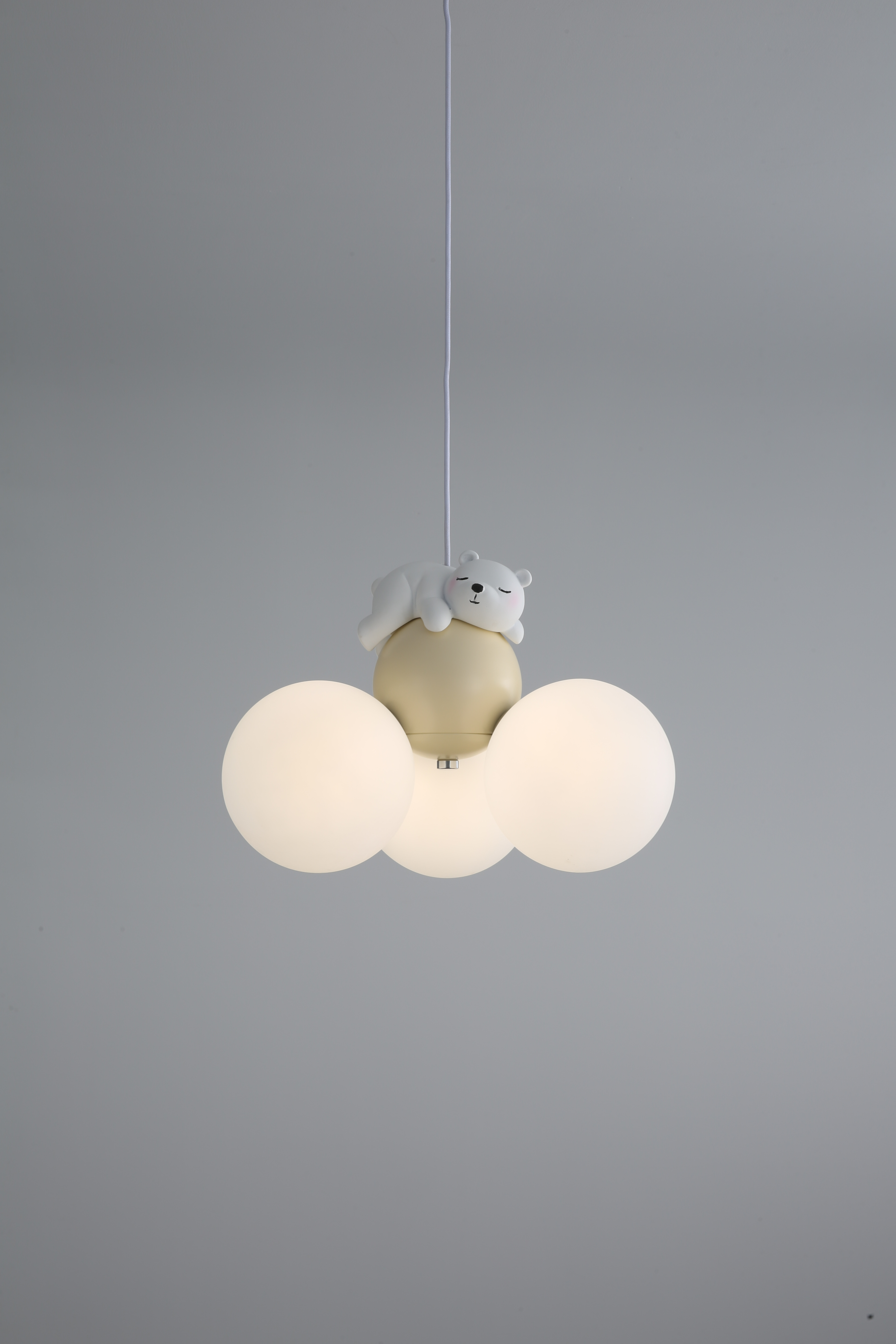 London Design Awards Winner - Bear with balloon