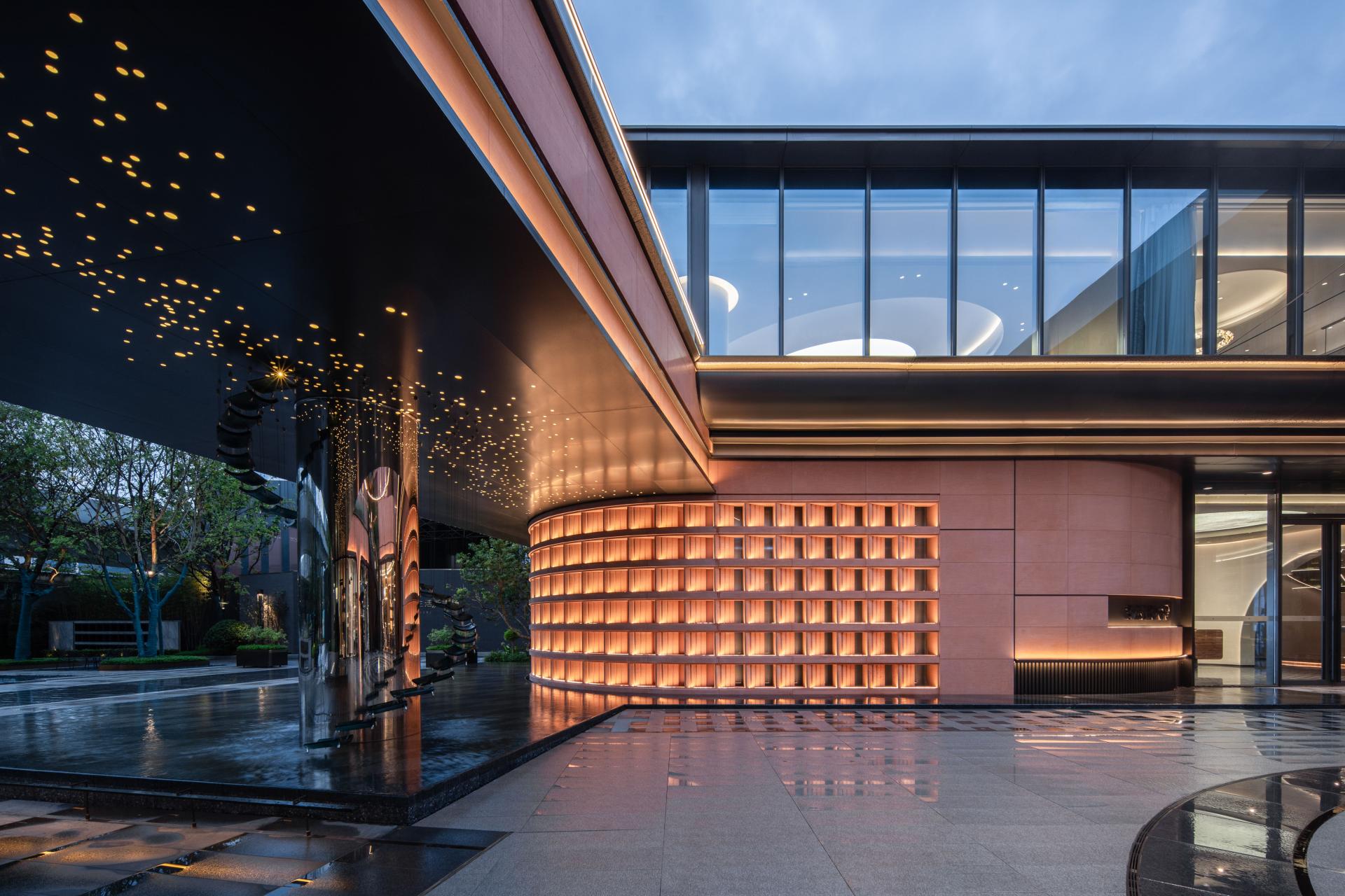 London Design Awards Winner - CL0UD FUTURE