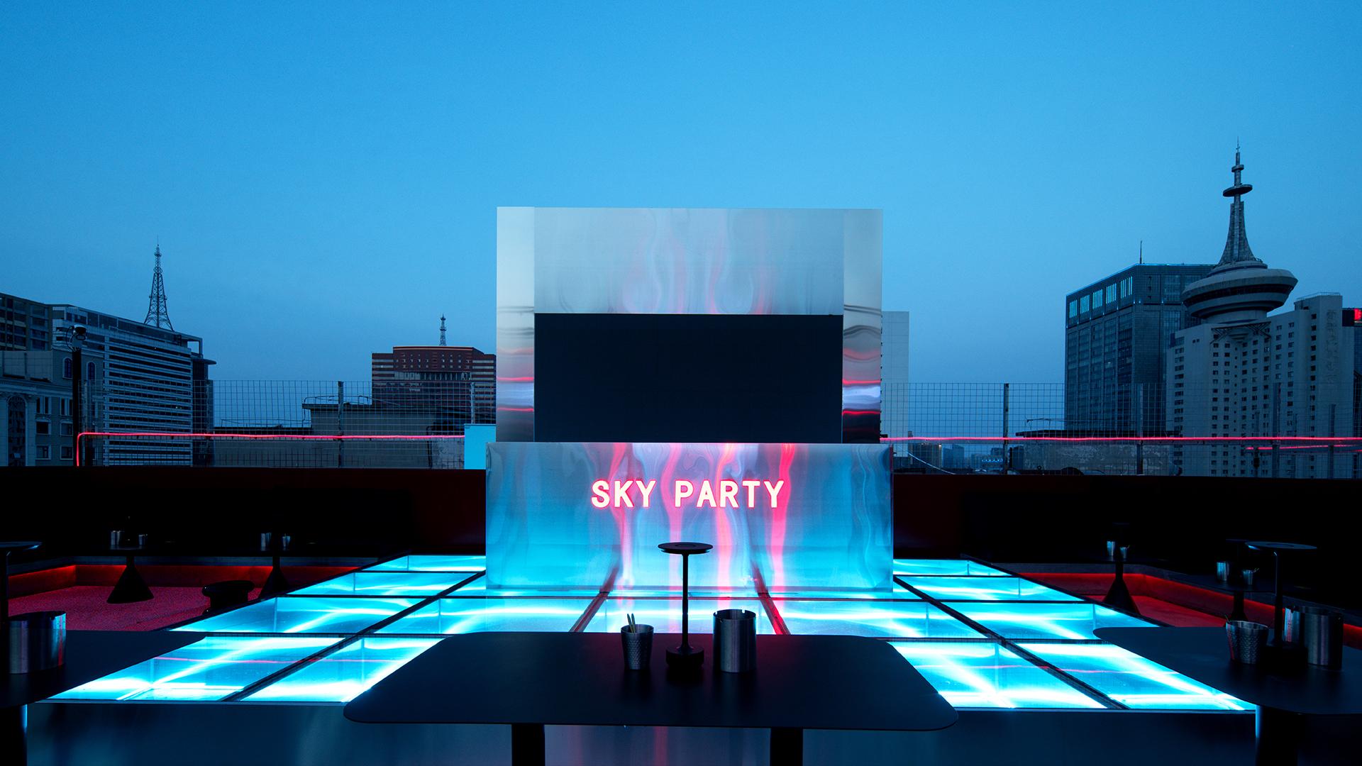 London Design Awards Winner - SKY PARTY