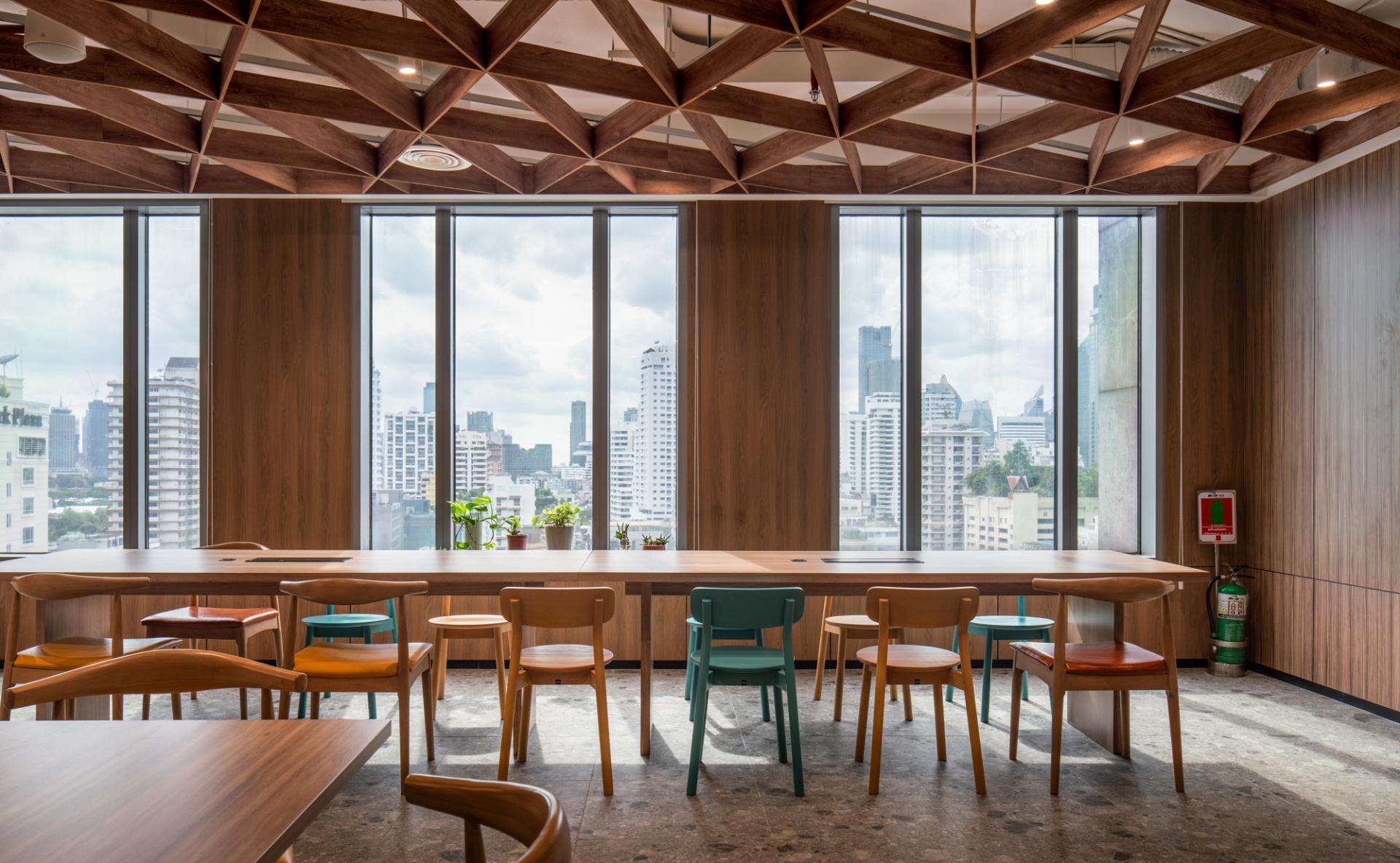 London Design Awards Winner - Starbucks Office