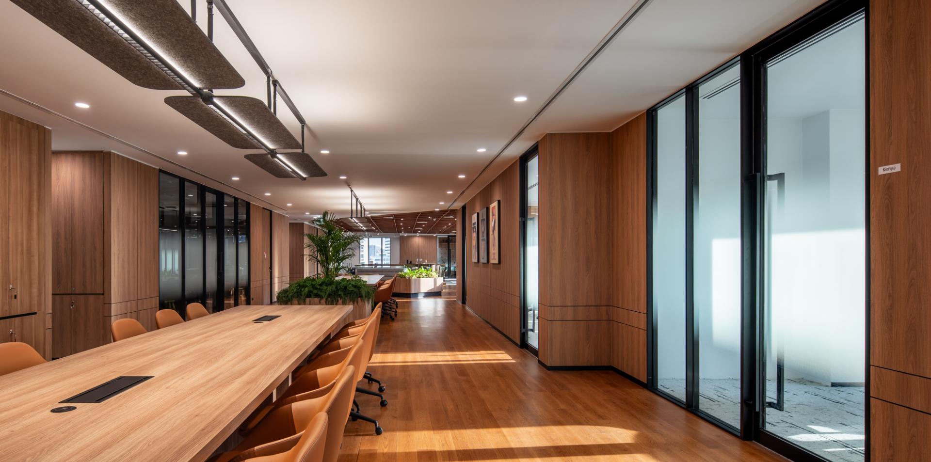 London Design Awards Winner - Starbucks Office